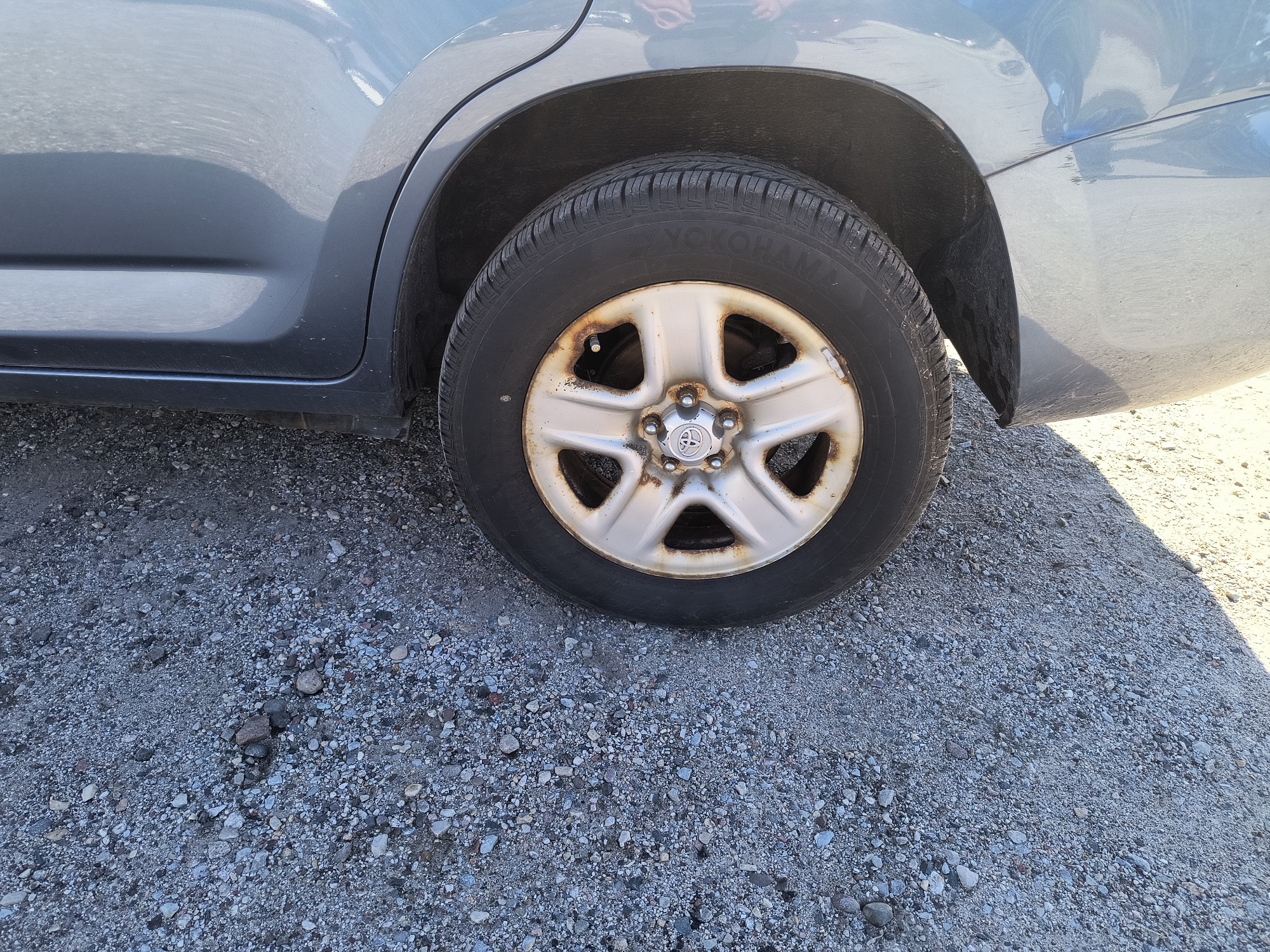 2010 toyota rav4 base-i4-4wd with 209322 miles for sale near Elk River, Minnesota 106656_13_rear_drv_wheel.jpg