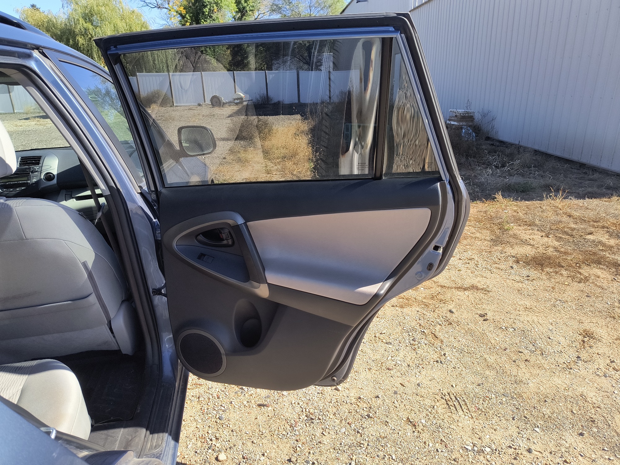 2010 toyota rav4 base-i4-4wd with 209322 miles for sale near Elk River, Minnesota 106656_30_pass_rear_door_panel.jpg