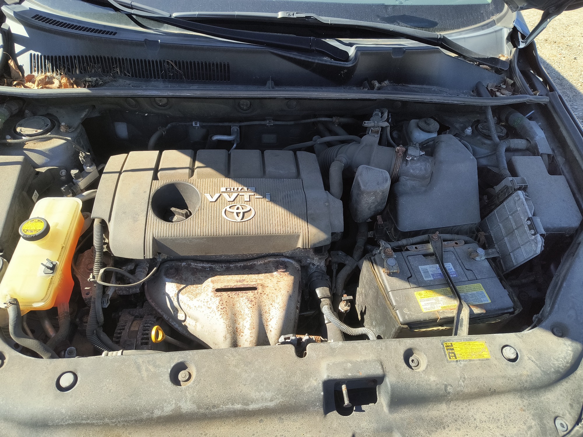 2010 toyota rav4 base-i4-4wd with 209322 miles for sale near Elk River, Minnesota 106656_49_engine_bay.jpg