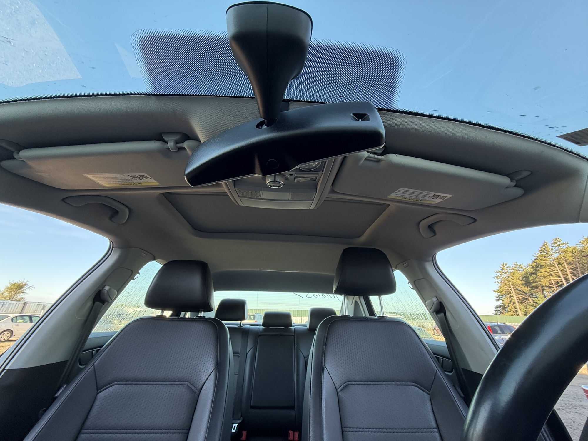 2012 volkswagen passat 2.5l-se-mt with 176667 miles for sale near Elk River, Minnesota 106657_35_headliner_sunroof.jpg