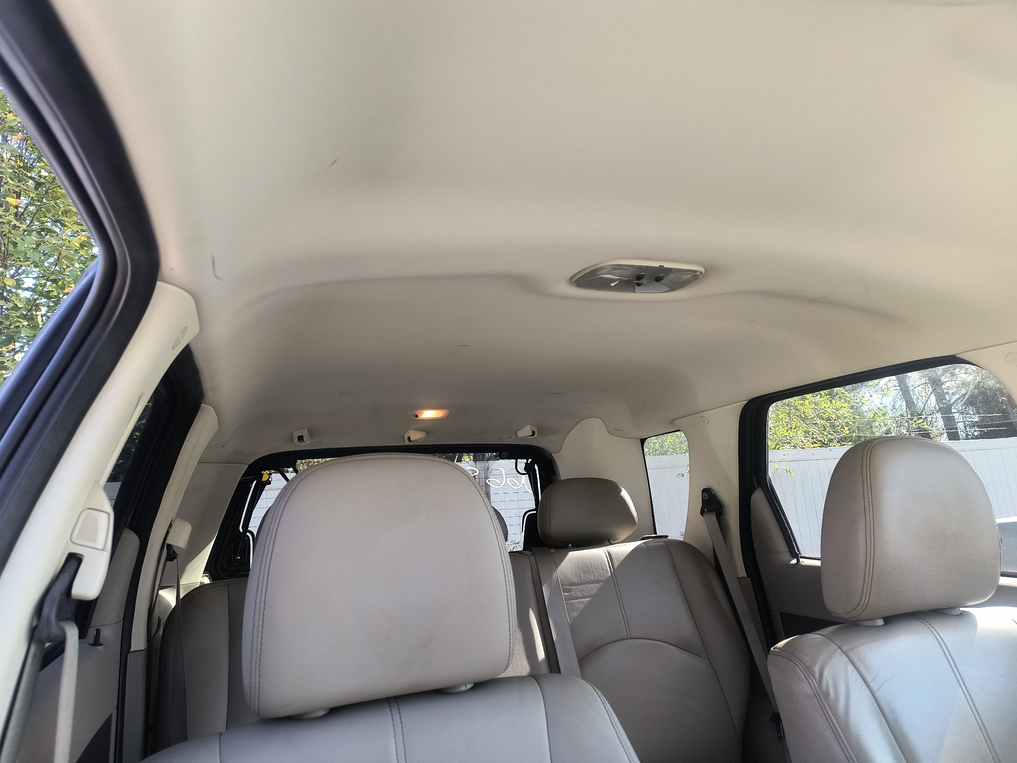 2009 mercury mariner-hybrid 4wd with 333358 miles for sale near Elk River, Minnesota 106658_35_headliner_sunroof.jpg