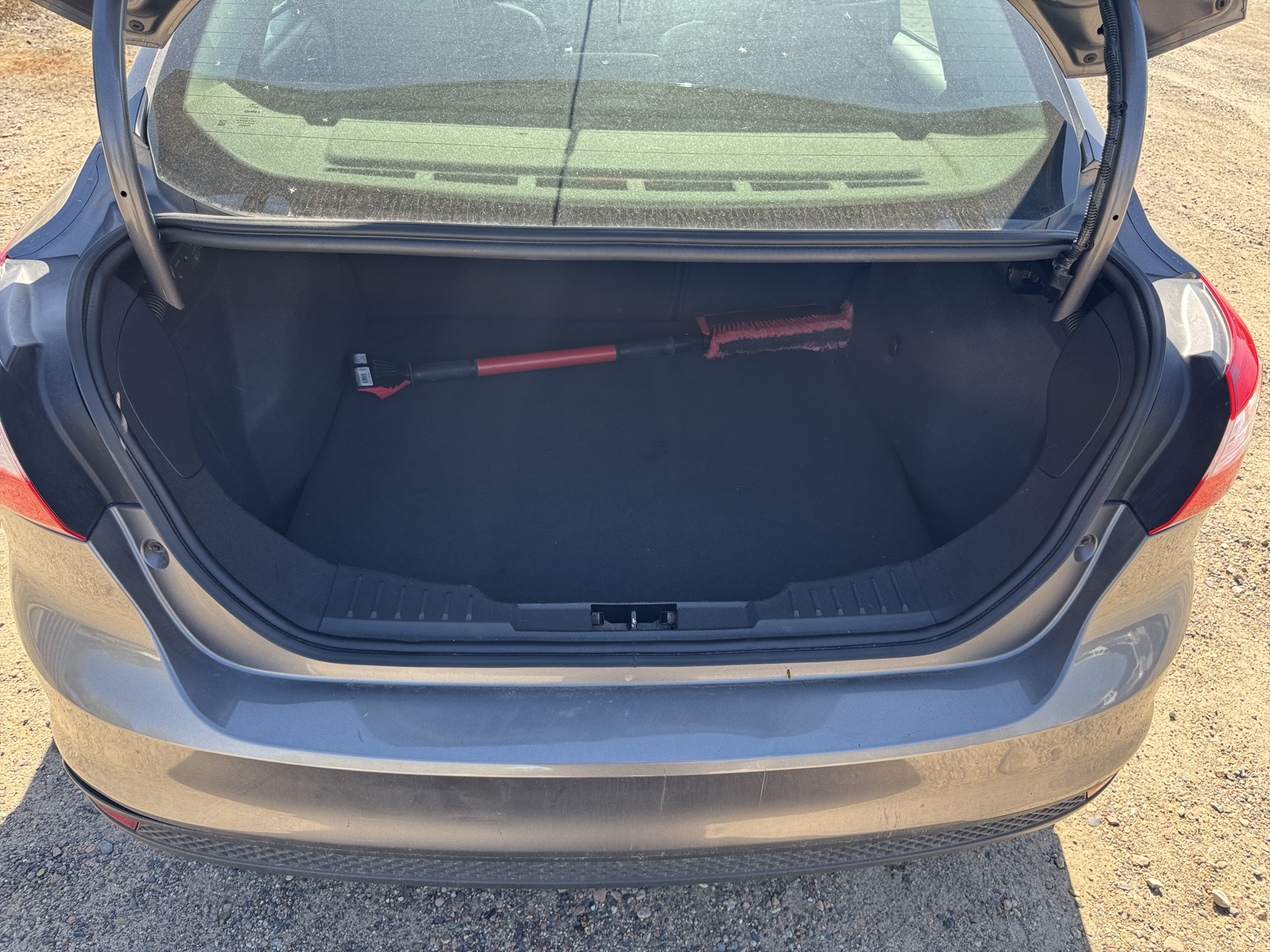 2013 ford focus se-sedan with 242471 miles for sale near Elk River, Minnesota 106659_26_trunk.jpg