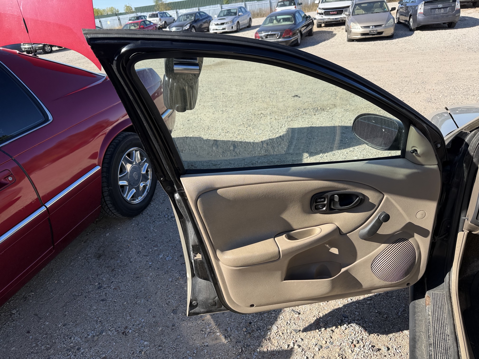 2002 saturn sl sl1 with 170974 miles for sale near Elk River, Minnesota 106660_23_driver_door_panel.jpg