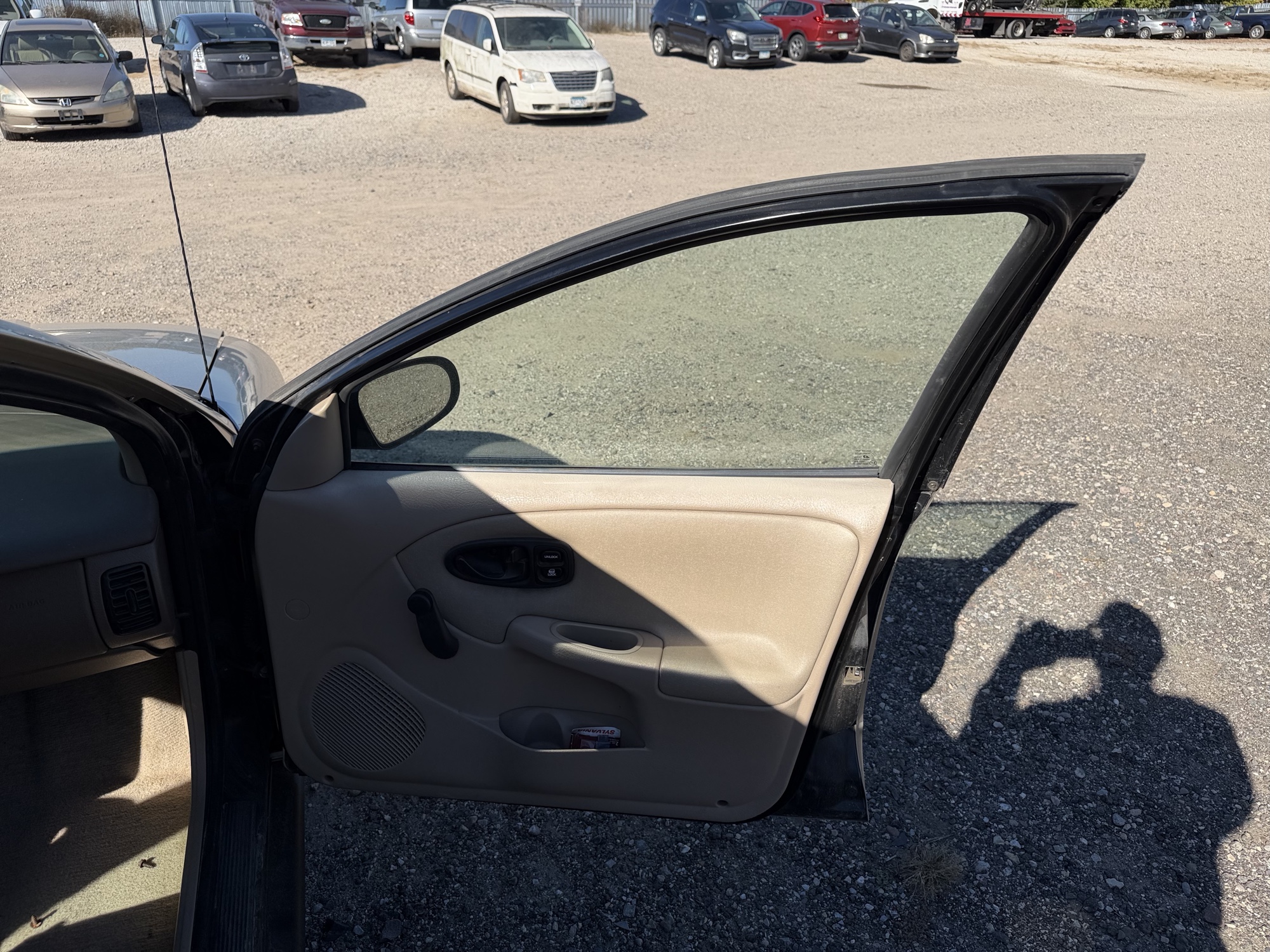 2002 saturn sl sl1 with 170974 miles for sale near Elk River, Minnesota 106660_32_passenger_door_panel.jpg