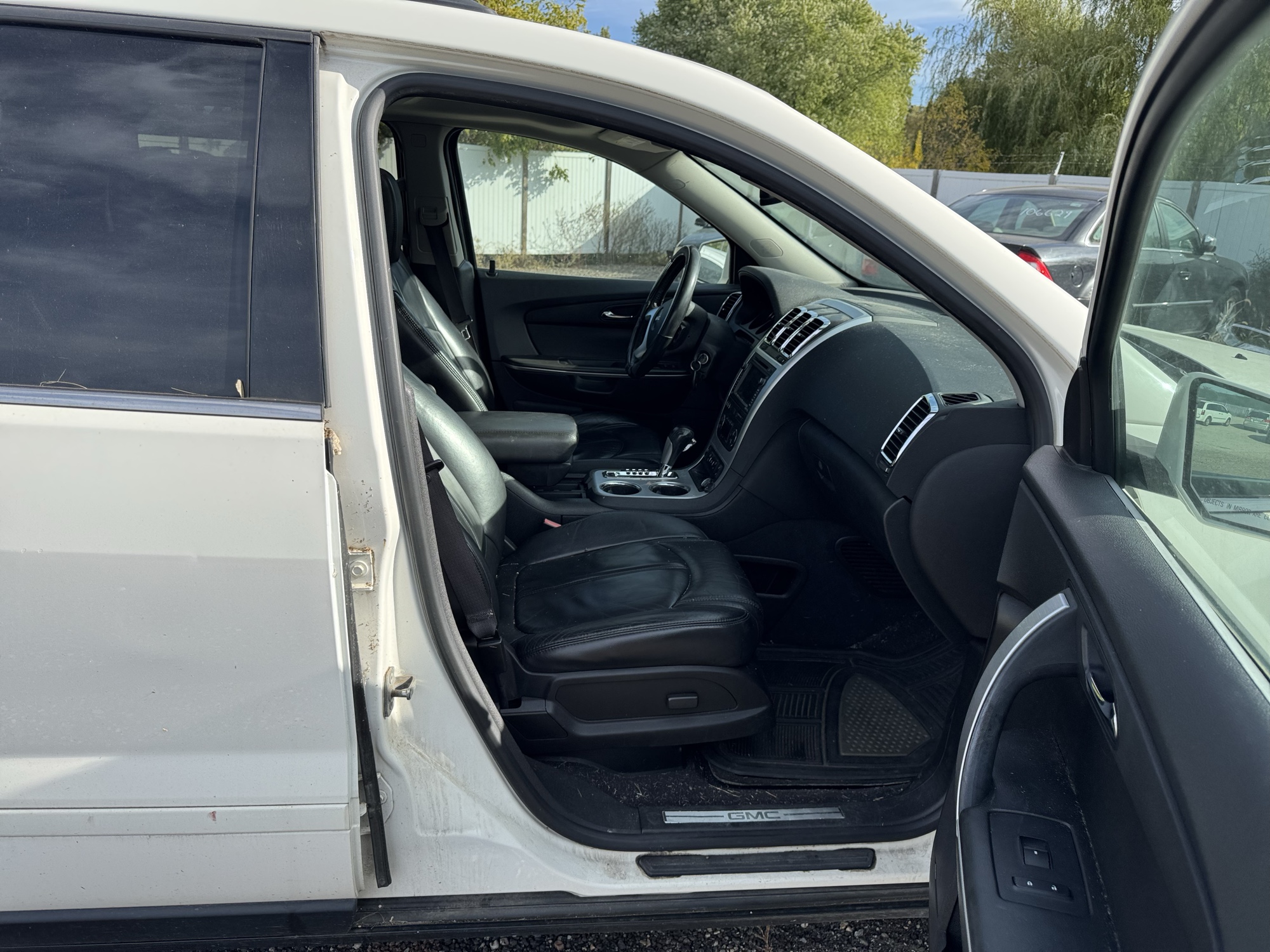 2010 gmc acadia slt-1-awd with 367138 miles for sale near Elk River, Minnesota 106661_31_passenger_seat.jpg