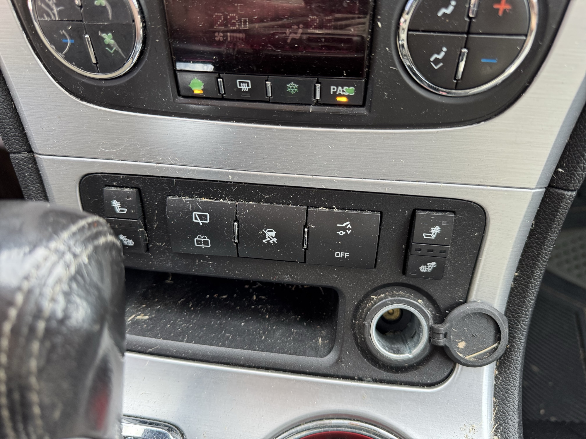 2010 gmc acadia slt-1-awd with 367138 miles for sale near Elk River, Minnesota 106661_42_heated_seat_switches.jpg