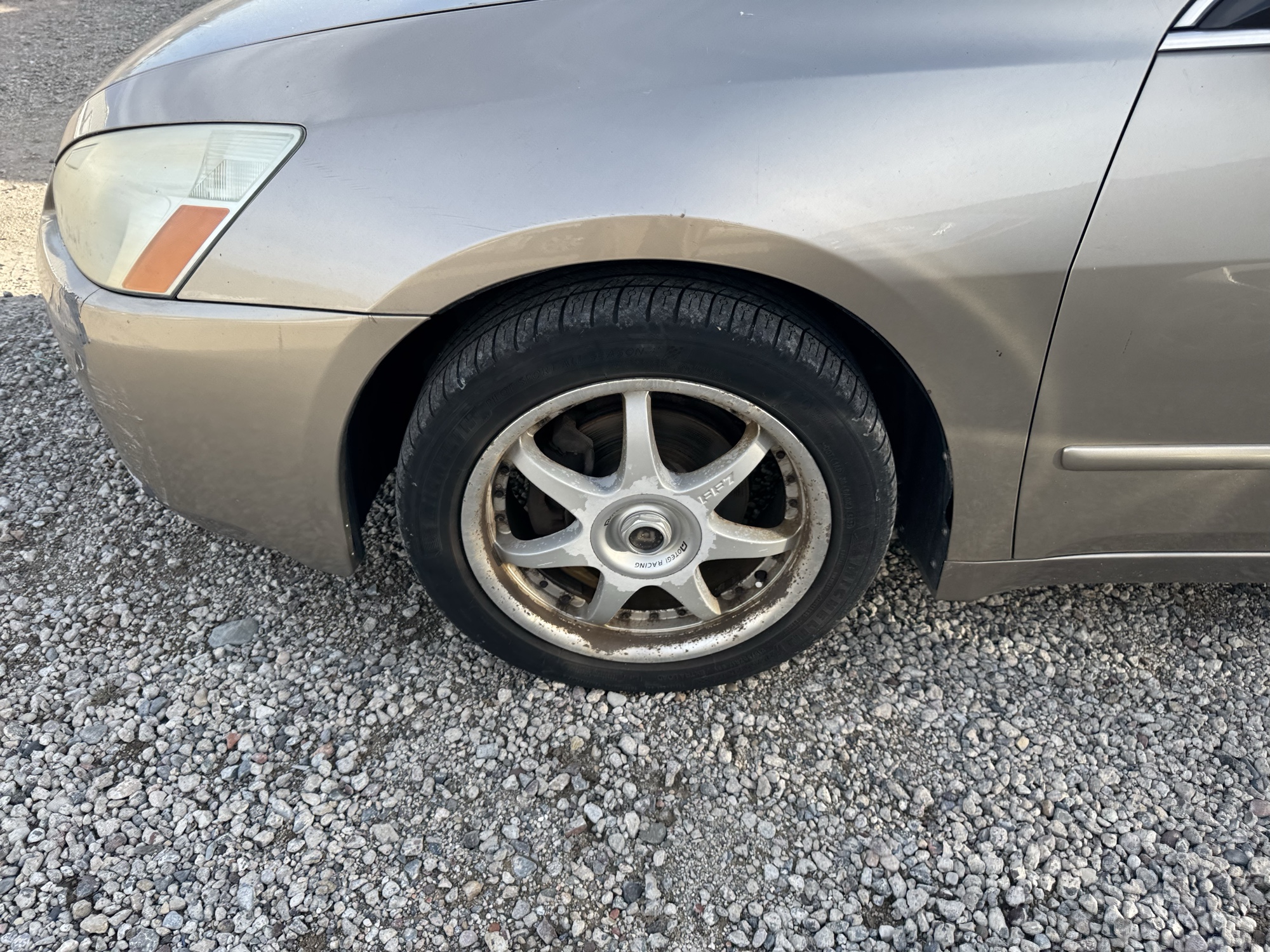 2003 honda accord ex-v6-sedan-at with 244000 miles for sale near Elk River, Minnesota 106662_12_drv_front_wheel.jpg