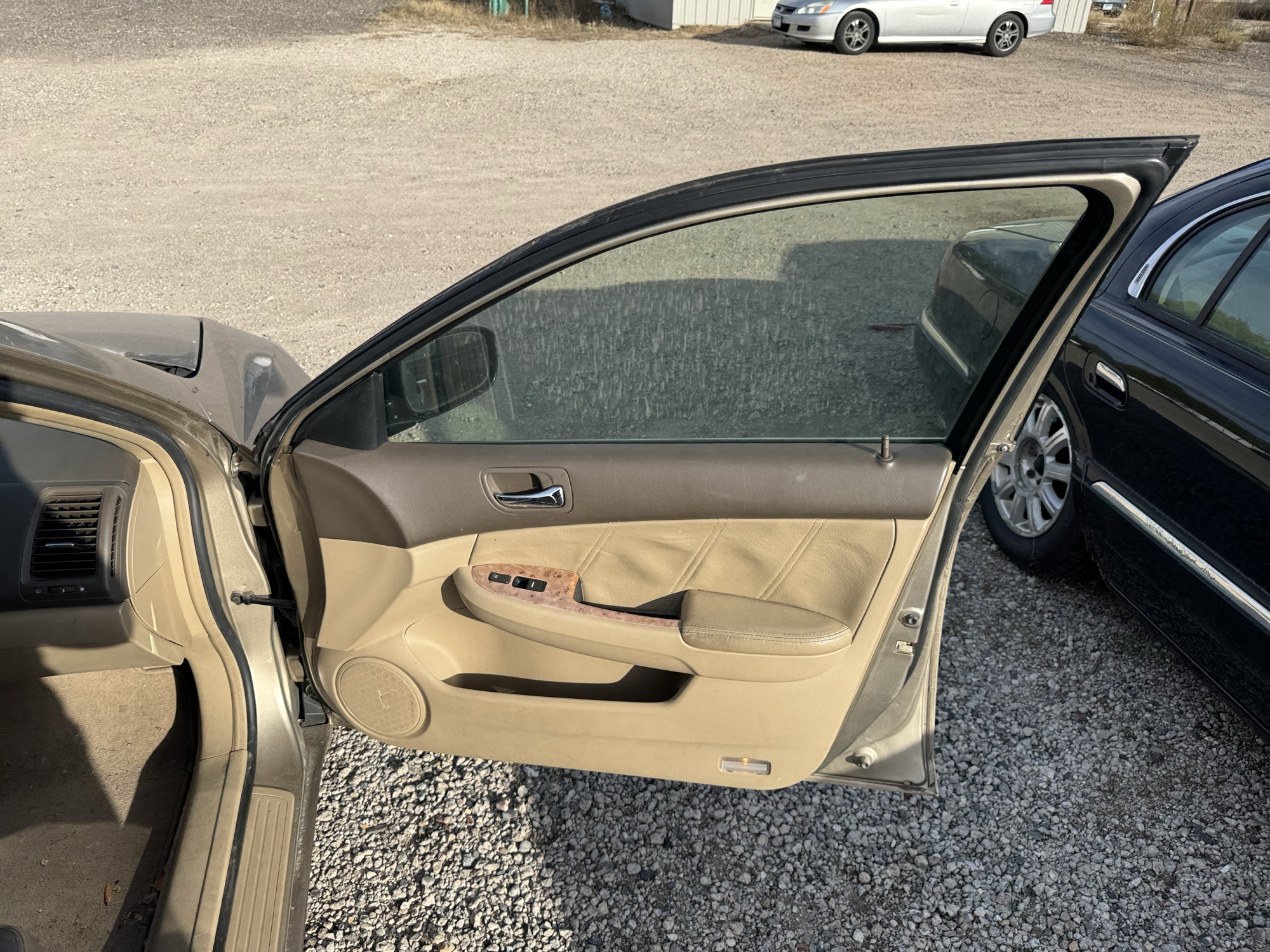 2003 honda accord ex-v6-sedan-at with 244000 miles for sale near Elk River, Minnesota 106662_32_passenger_door_panel.jpg