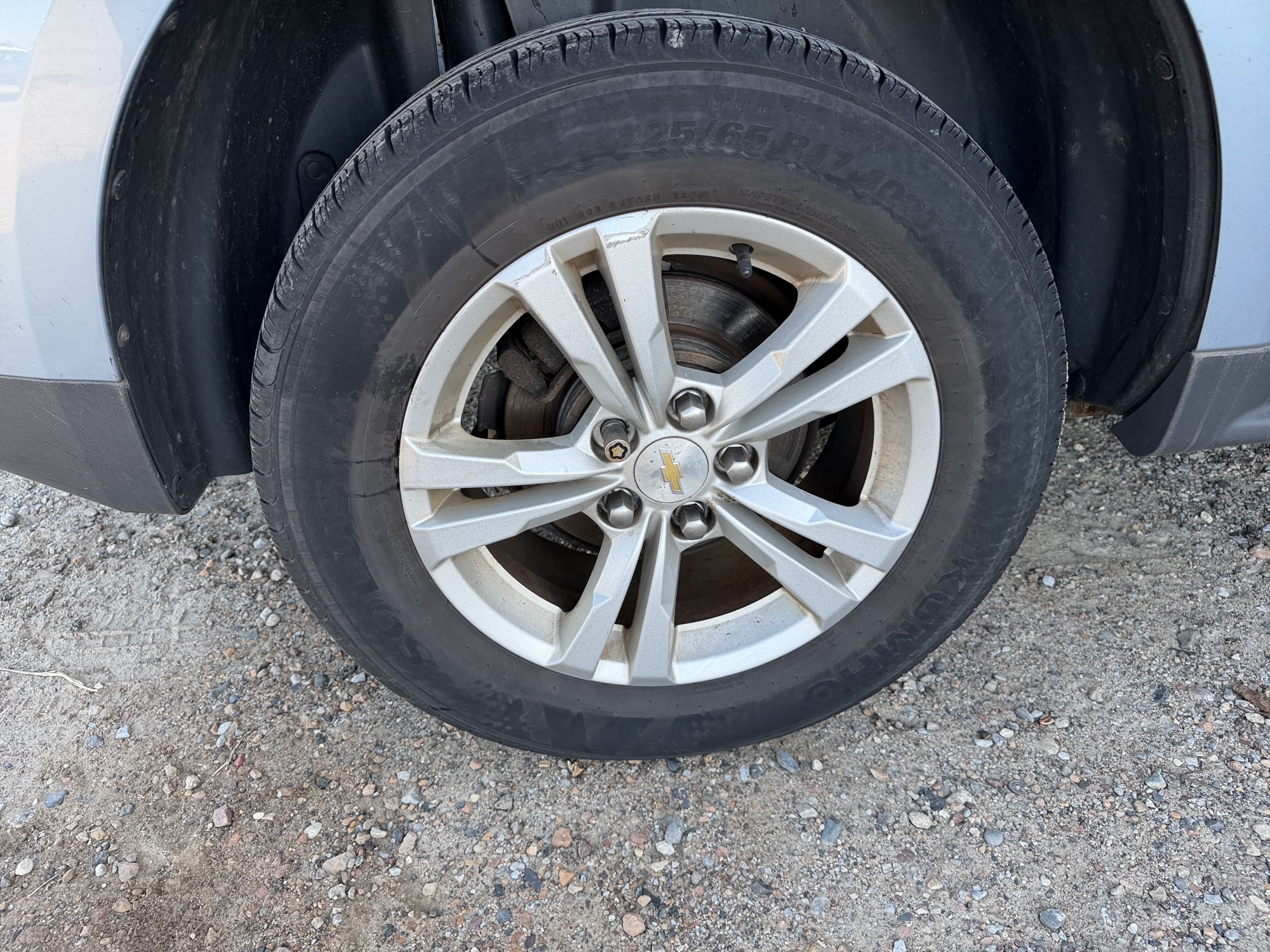 2015 chevrolet equinox 1lt-2wd with 133194 miles for sale near Elk River, Minnesota 106663_14_rear_pass_wheel.jpg