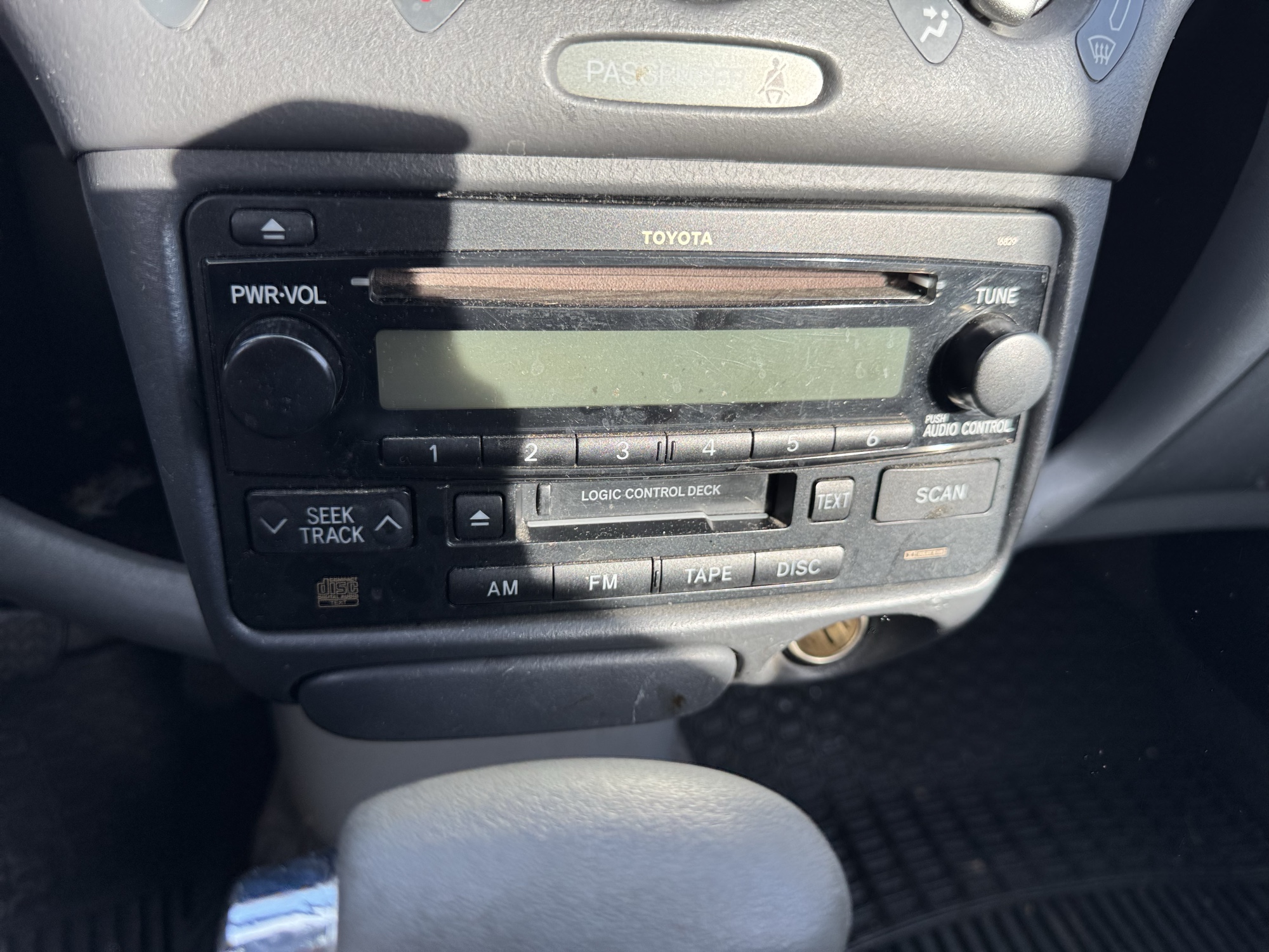 2003 toyota echo 4-door-sedan with 222883 miles for sale near Elk River, Minnesota 106664_39_radio_closeup.jpg