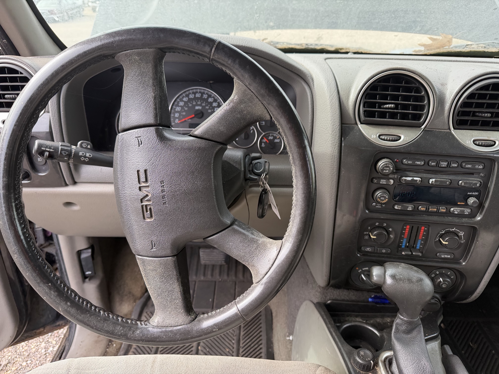 2002 gmc envoy with 220295 miles for sale near Elk River, Minnesota 106665_33_dash_from_driver.jpg