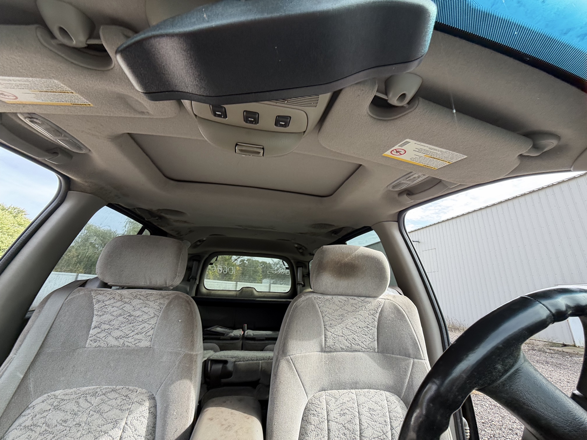 2002 gmc envoy with 220295 miles for sale near Elk River, Minnesota 106665_35_headliner_sunroof.jpg