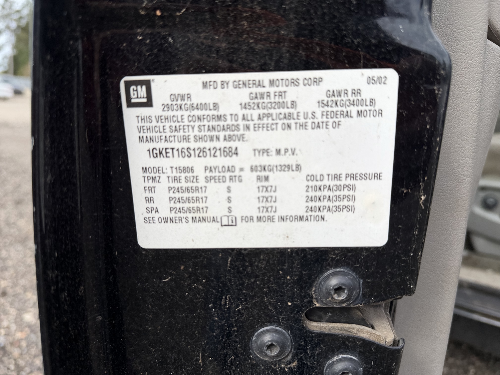 2002 gmc envoy with 220295 miles for sale near Elk River, Minnesota 106665_47_door_vin_sticker.jpg