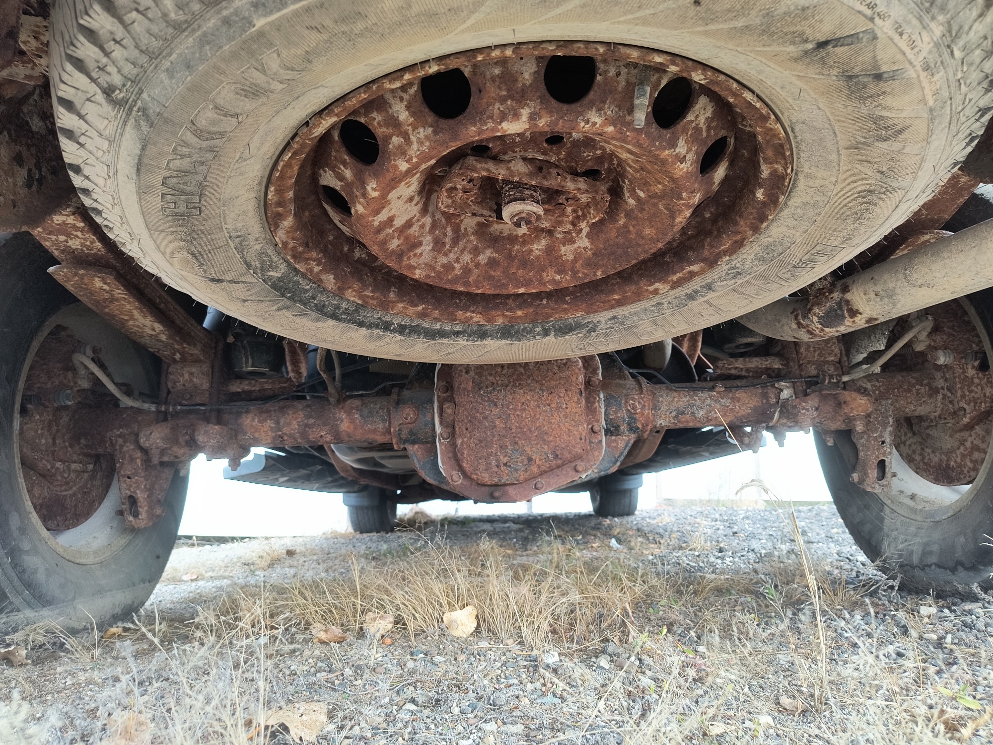 2004 ford f-150 xl-supercab-4wd with 217438 miles for sale near Elk River, Minnesota 106666_19_undercar_rear.jpg