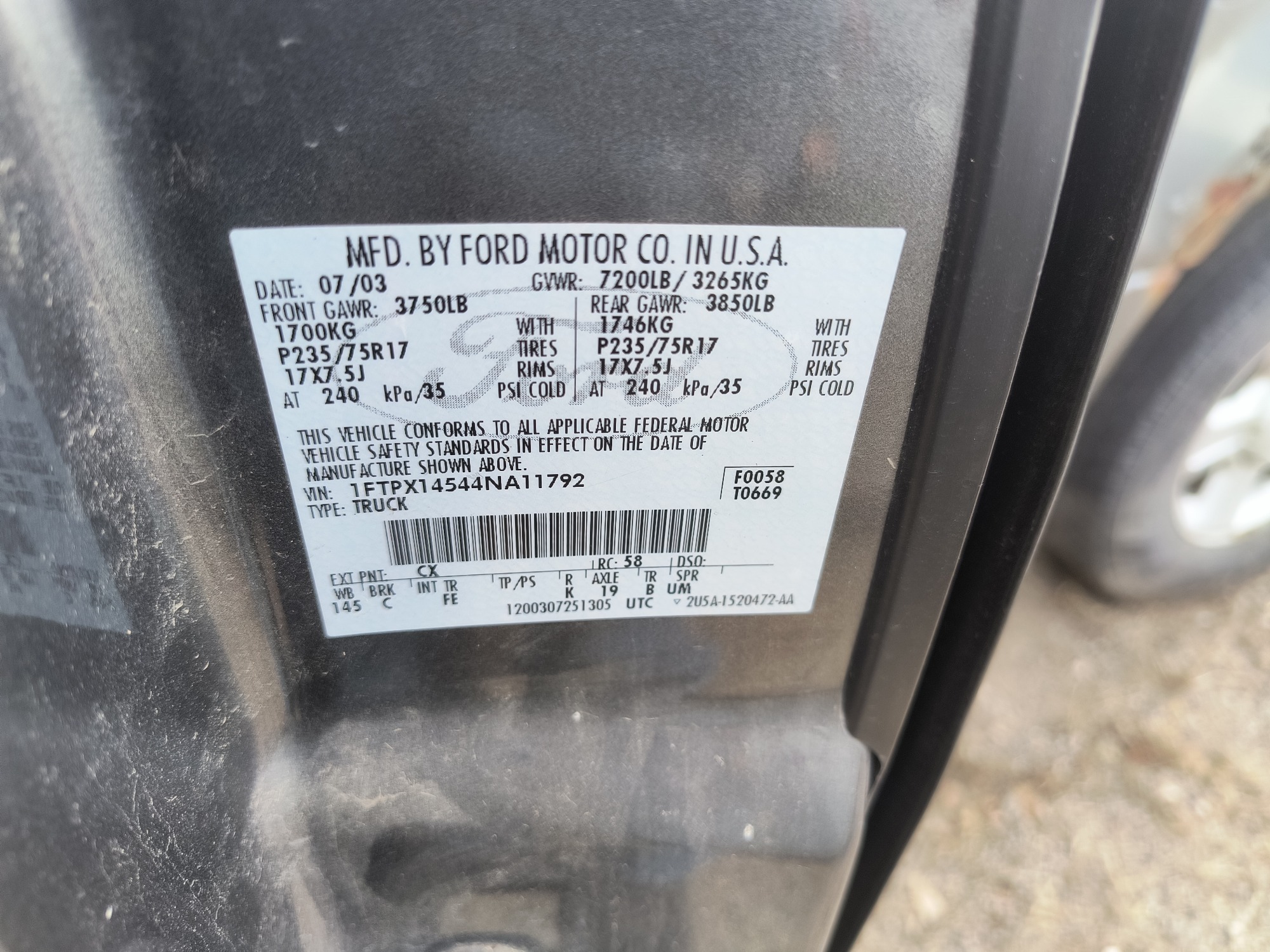 2004 ford f-150 xl-supercab-4wd with 217438 miles for sale near Elk River, Minnesota 106666_47_door_vin_sticker.jpg