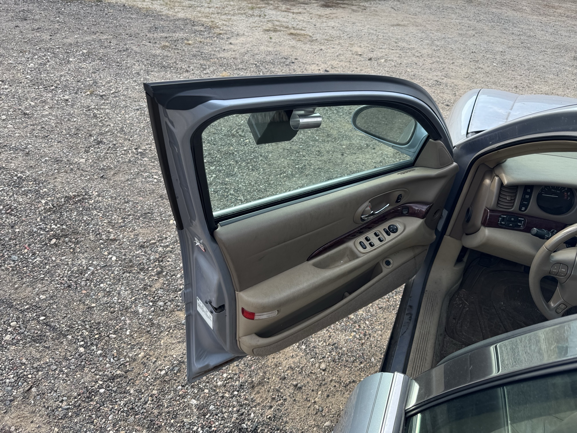 2005 buick lesabre limited with 211419 miles for sale near Elk River, Minnesota 106668_23_driver_door_panel.jpg