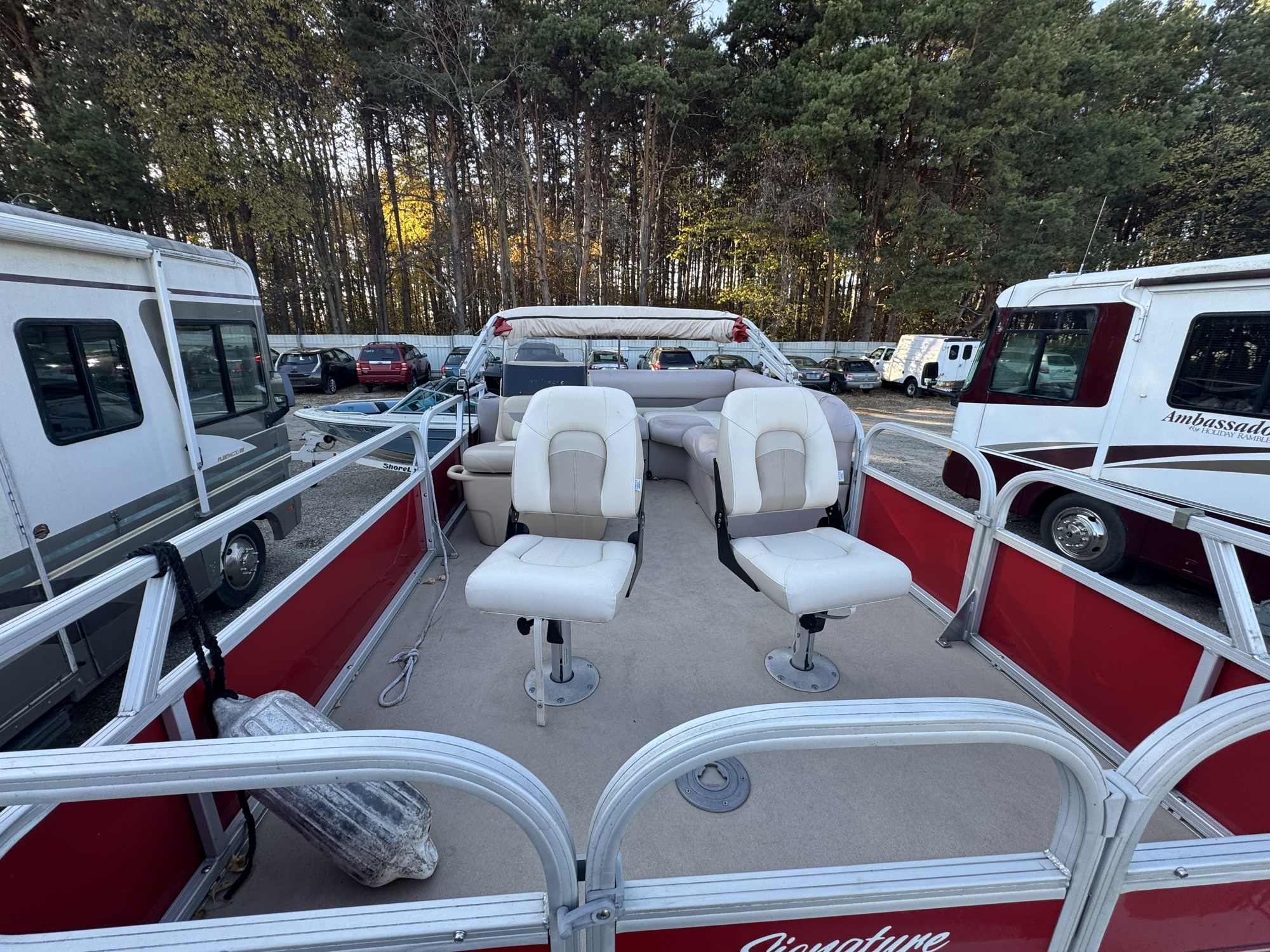 2015 suntracker bb16e for sale near Elk River, Minnesota 106669_11_roof.jpg