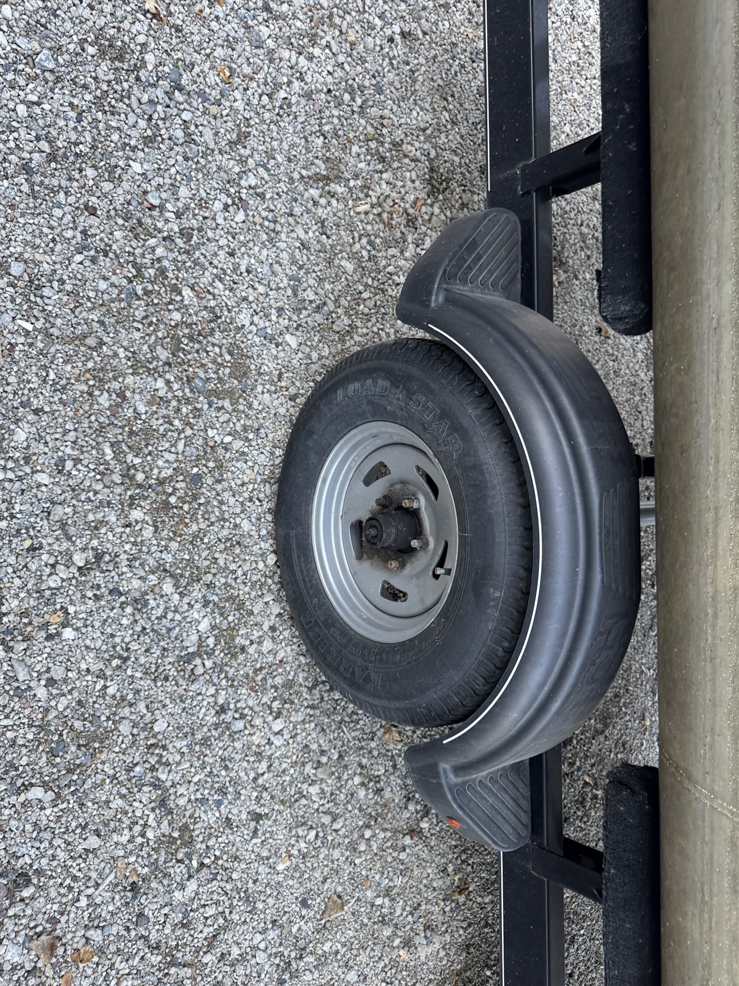 2015 suntracker bb16e for sale near Elk River, Minnesota 106669_14_rear_pass_wheel.jpg