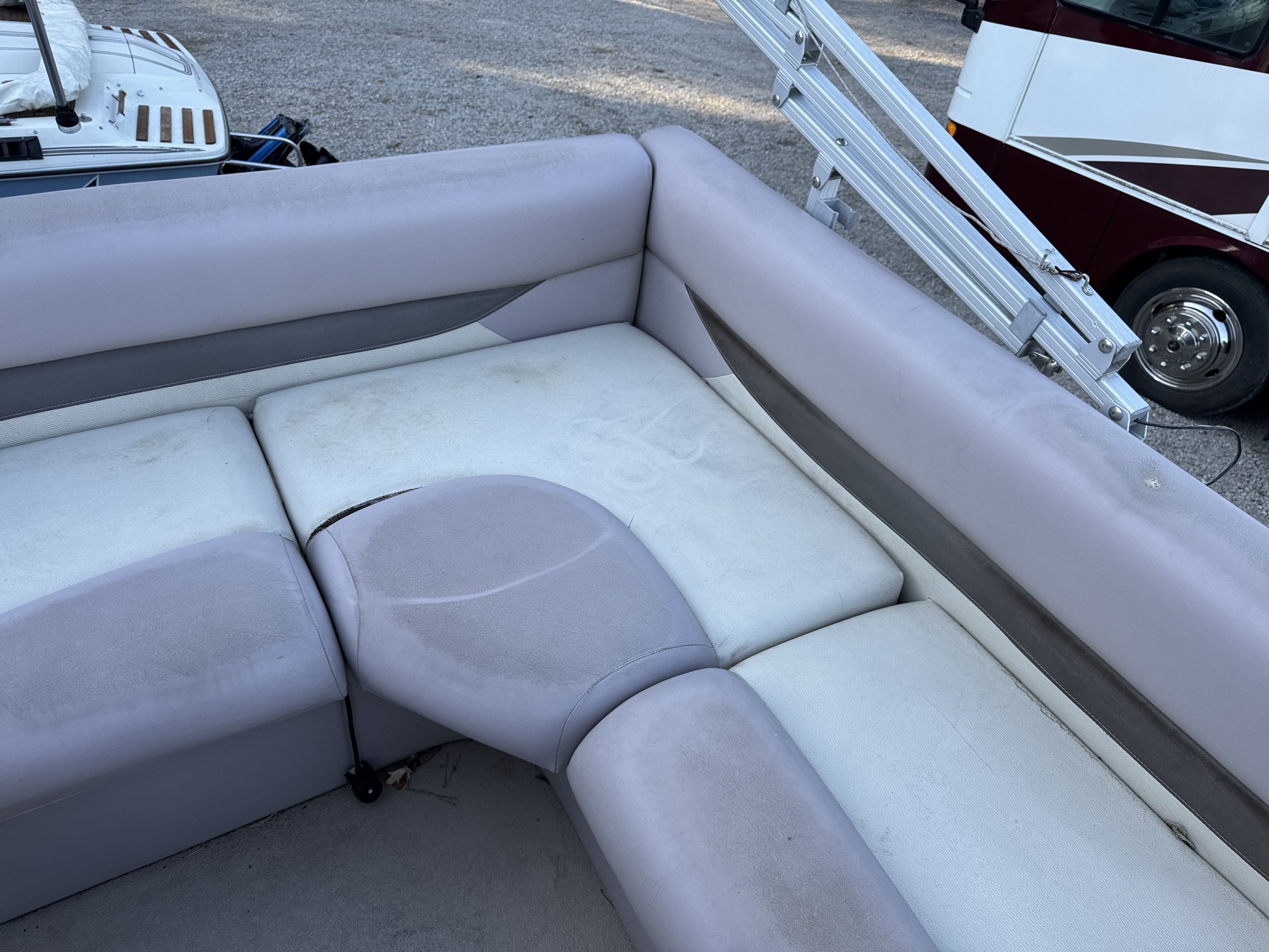 2015 suntracker bb16e for sale near Elk River, Minnesota 106669_24_drv_rear_seat.jpg