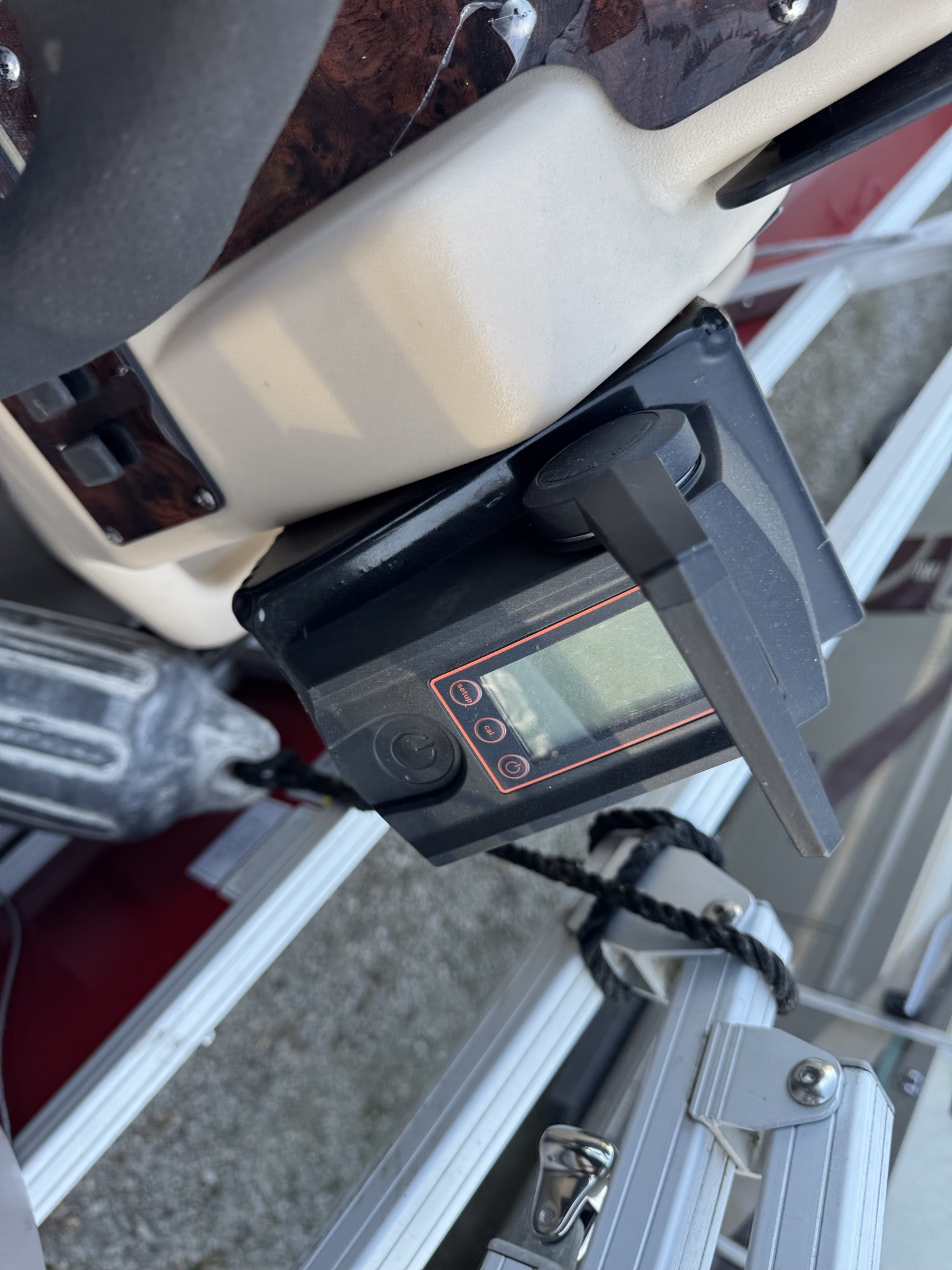 2015 suntracker bb16e for sale near Elk River, Minnesota 106669_41_shifter.jpg
