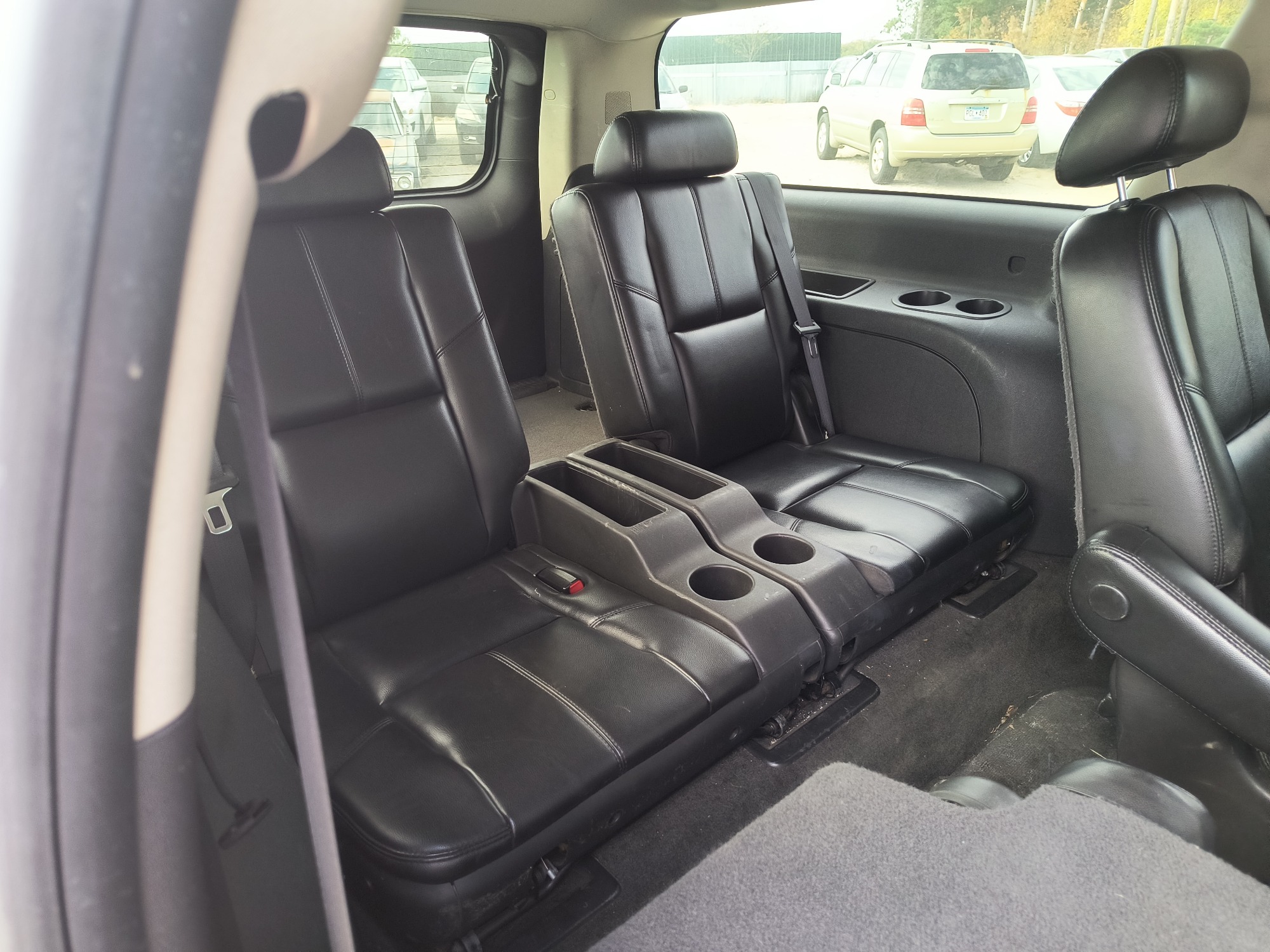 2007 chevrolet suburban lt1-1500-4wd with 240849 miles for sale near Elk River, Minnesota 106670_29_third_row_seat.jpg