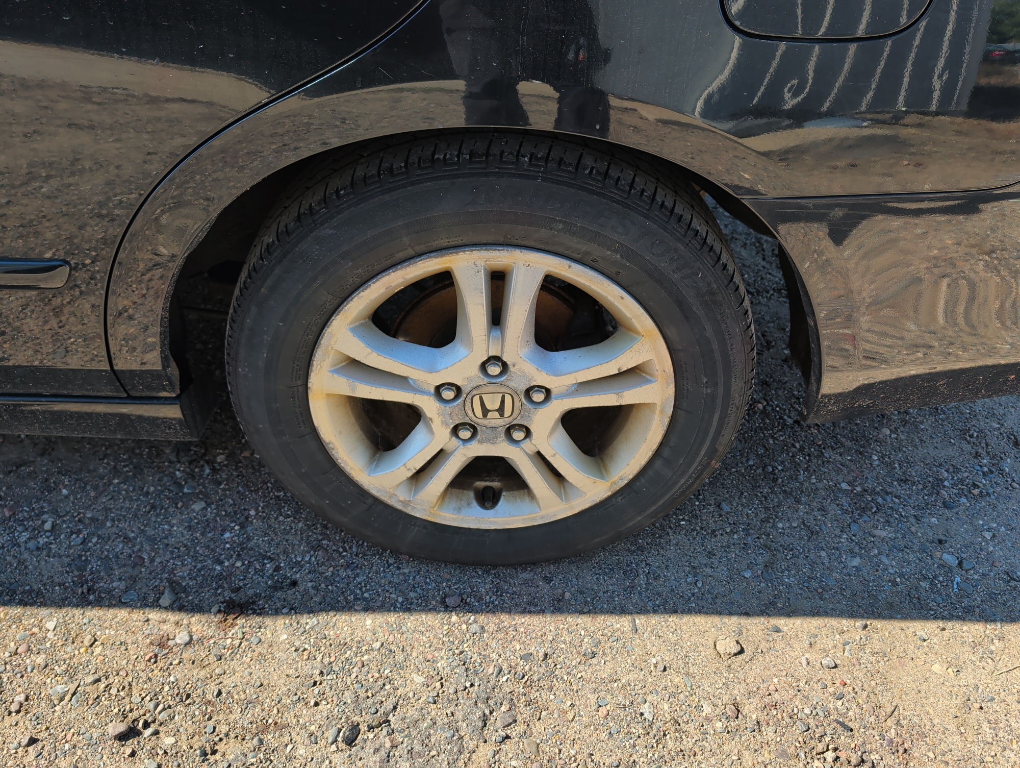2007 honda accord ex-l-sedan-at with 171912 miles for sale near Elk River, Minnesota 106671_13_rear_drv_wheel.jpg