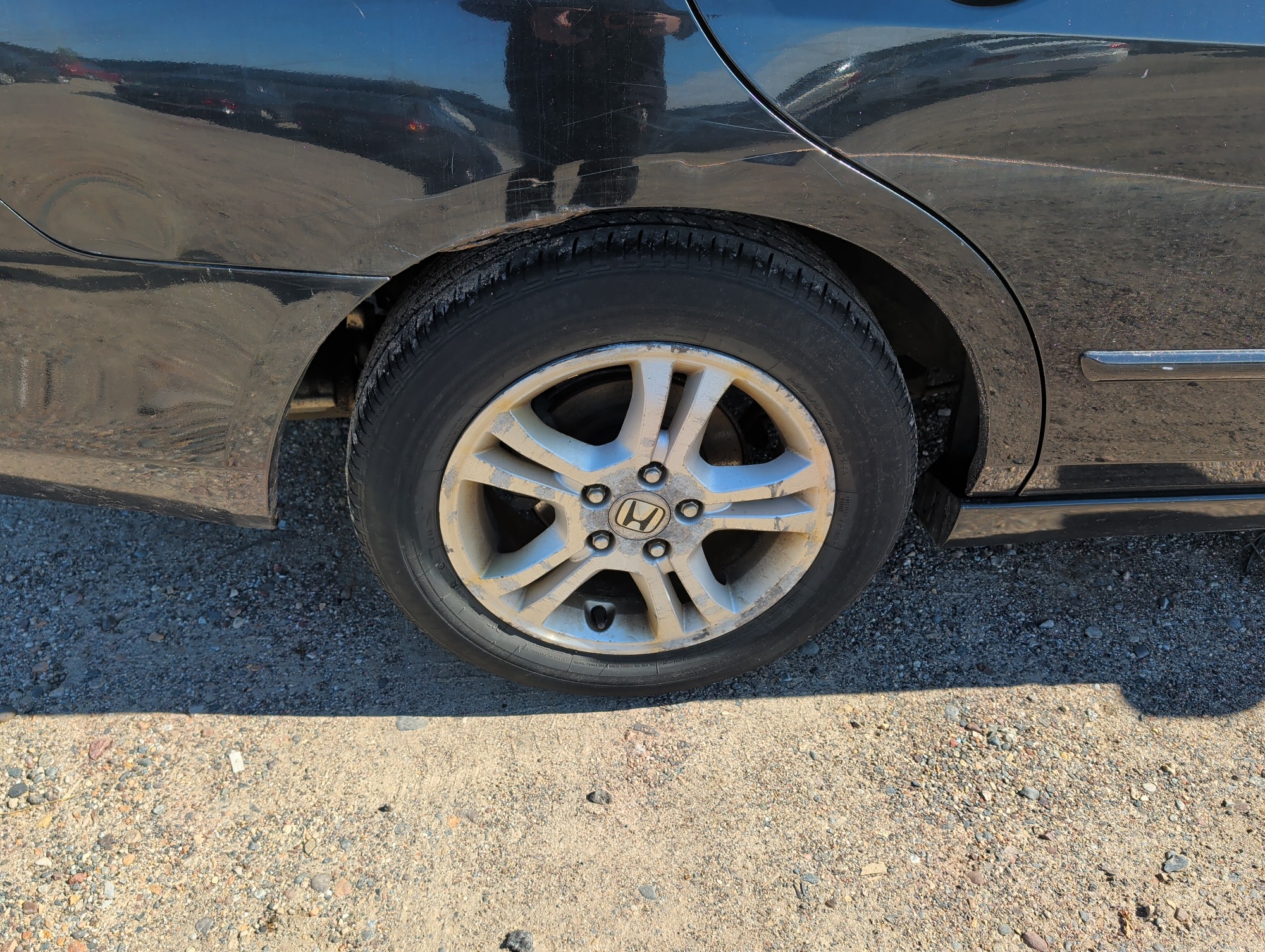 2007 honda accord ex-l-sedan-at with 171912 miles for sale near Elk River, Minnesota 106671_14_rear_pass_wheel.jpg