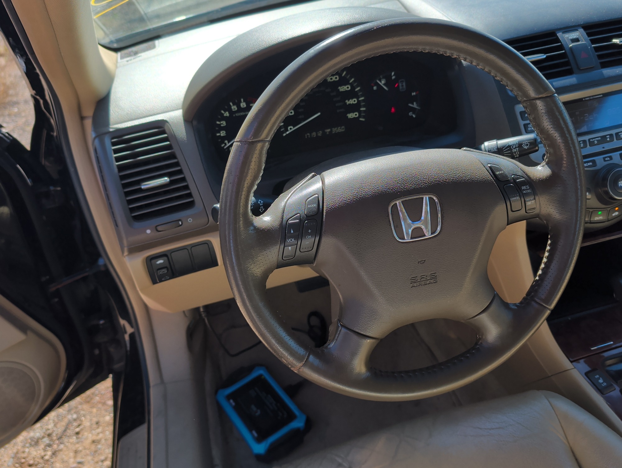 2007 honda accord ex-l-sedan-at with 171912 miles for sale near Elk River, Minnesota 106671_36_steering_wheel.jpg