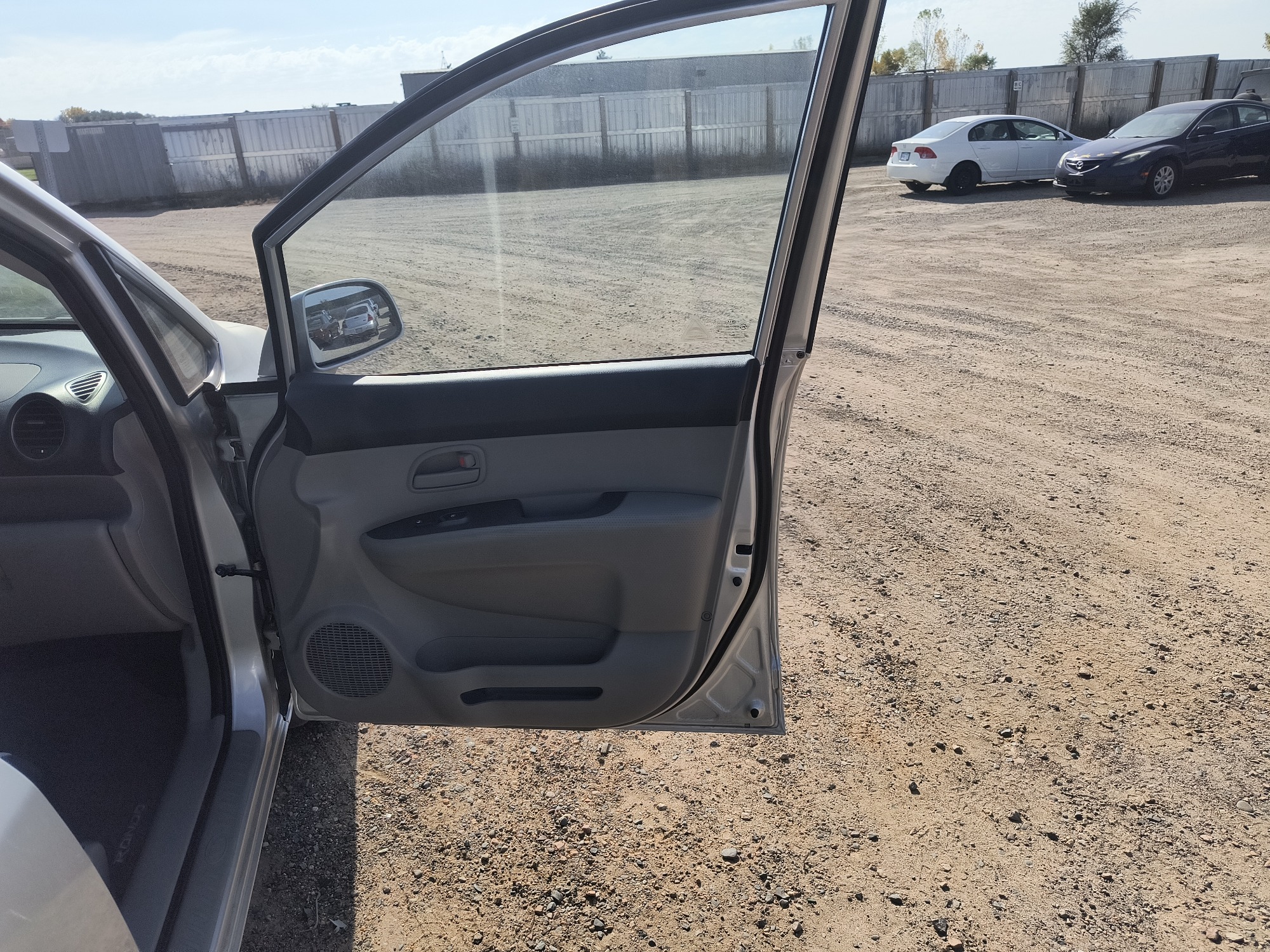 2008 kia rondo base with 108222 miles for sale near Elk River, Minnesota 106672_32_passenger_door_panel.jpg