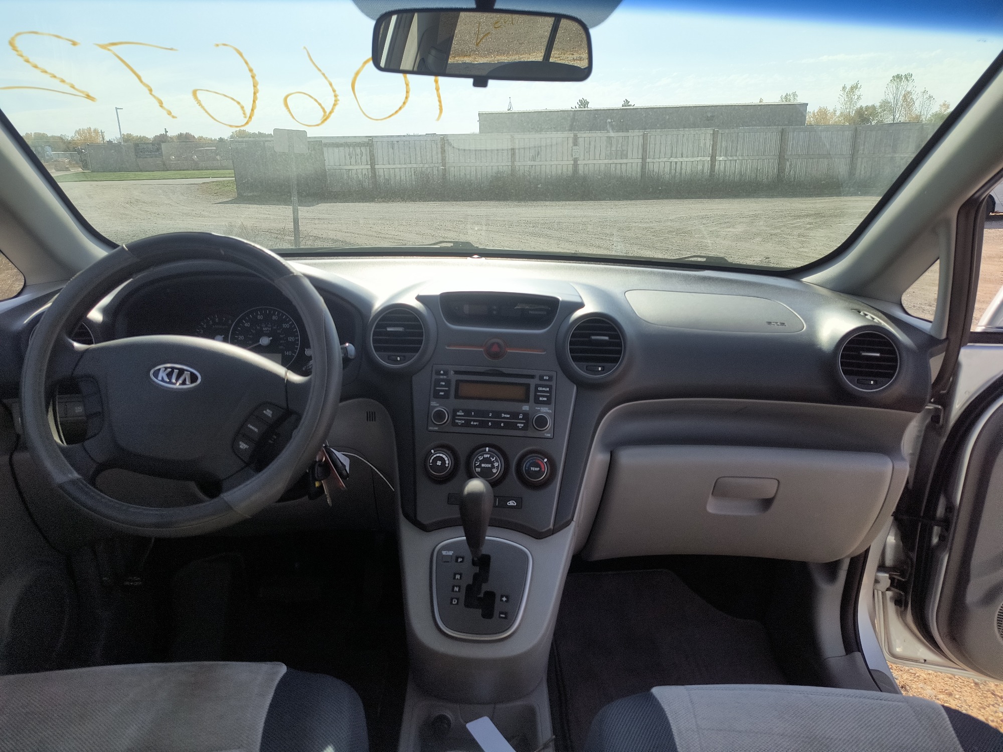 2008 kia rondo base with 108222 miles for sale near Elk River, Minnesota 106672_34_whole_dash.jpg