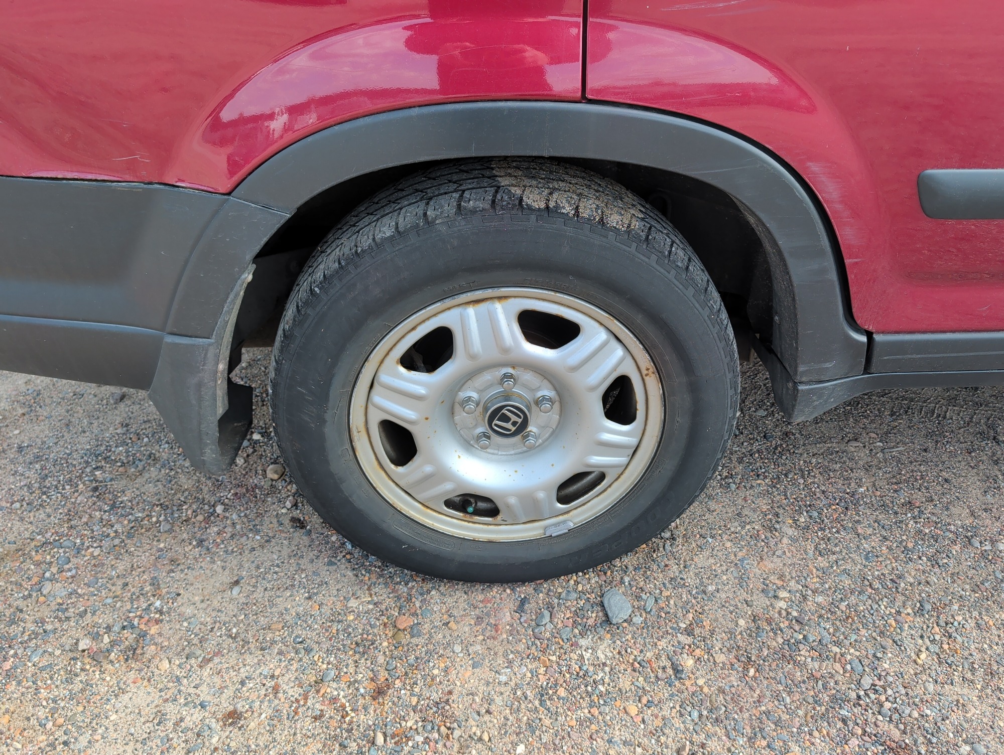 2006 honda cr-v lx-4wd-at with 52124 miles for sale near Elk River, Minnesota 106673_14_rear_pass_wheel.jpg