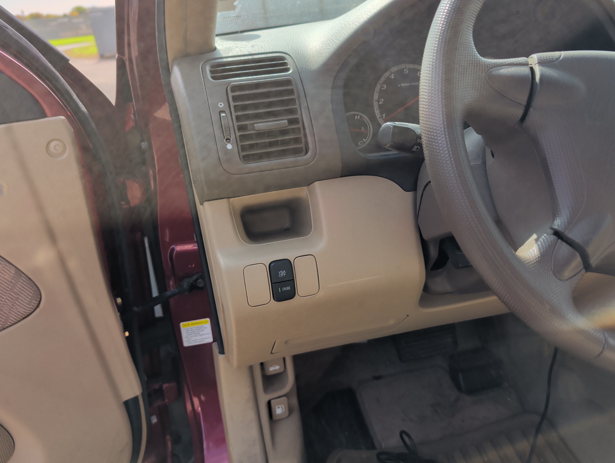2006 honda cr-v lx-4wd-at with 52124 miles for sale near Elk River, Minnesota 106673_37_left_of_steering_wheel.jpg