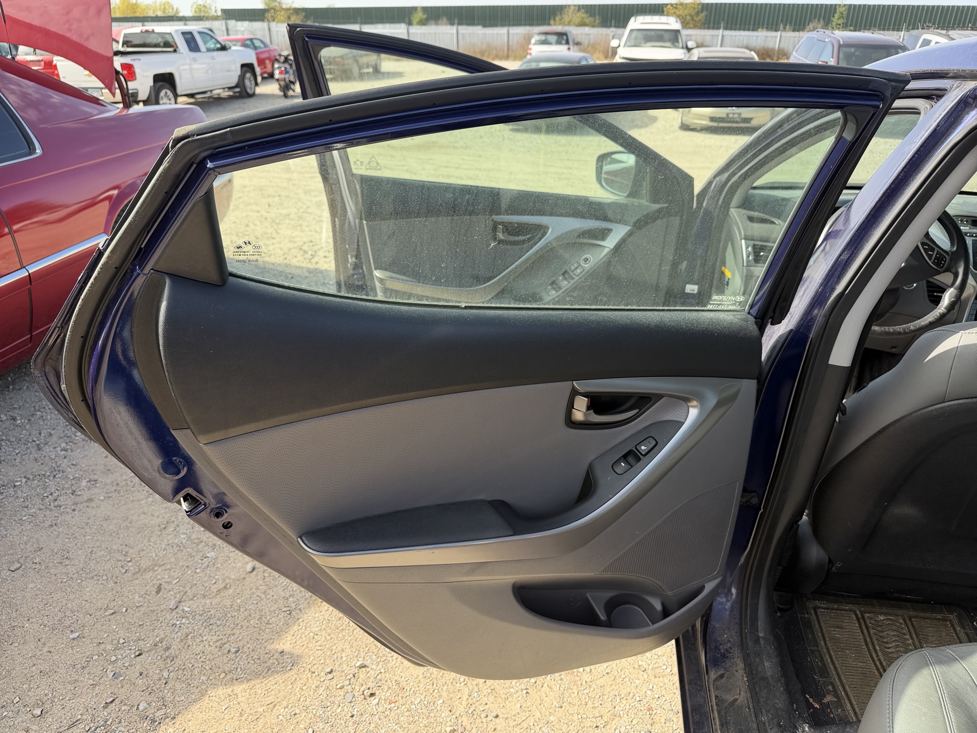 2013 hyundai elantra limited with 114604 miles for sale near Elk River, Minnesota 106674_25_drv_rear_door_panel.jpg