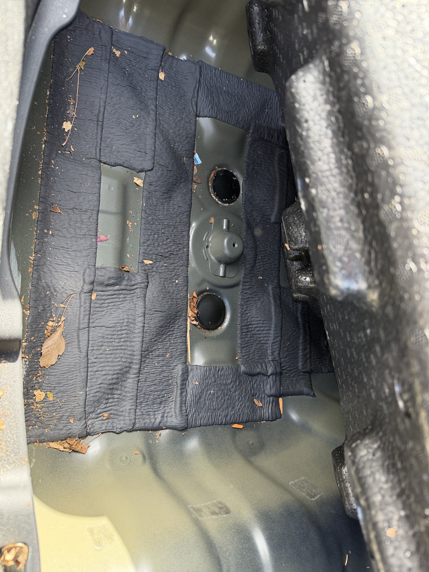 2013 hyundai elantra limited with 114604 miles for sale near Elk River, Minnesota 106674_27_spare_tire.jpg