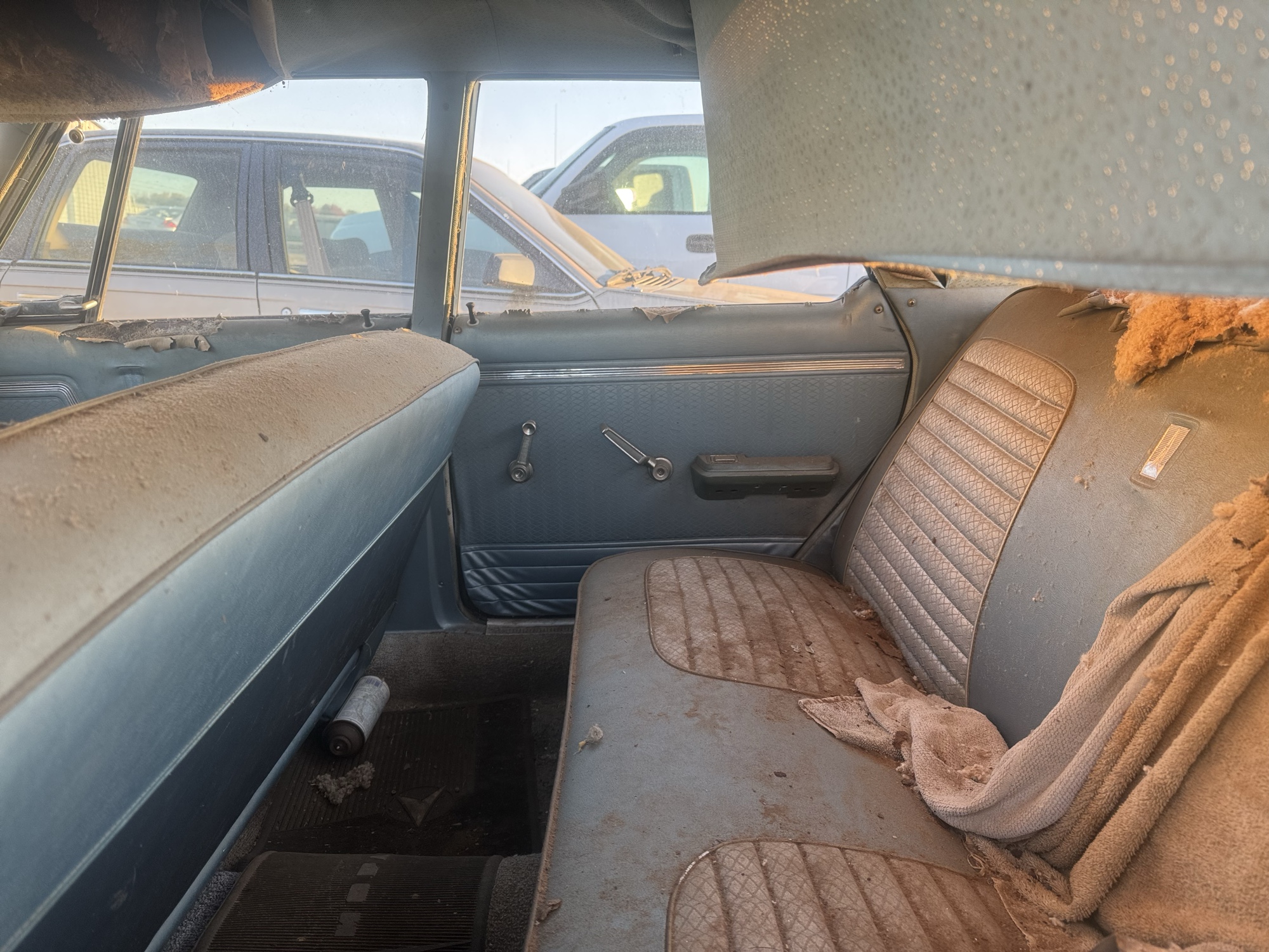 1964 plymouth belvedere with 104130 miles for sale near Elk River, Minnesota 106675_24_drv_rear_seat.jpg