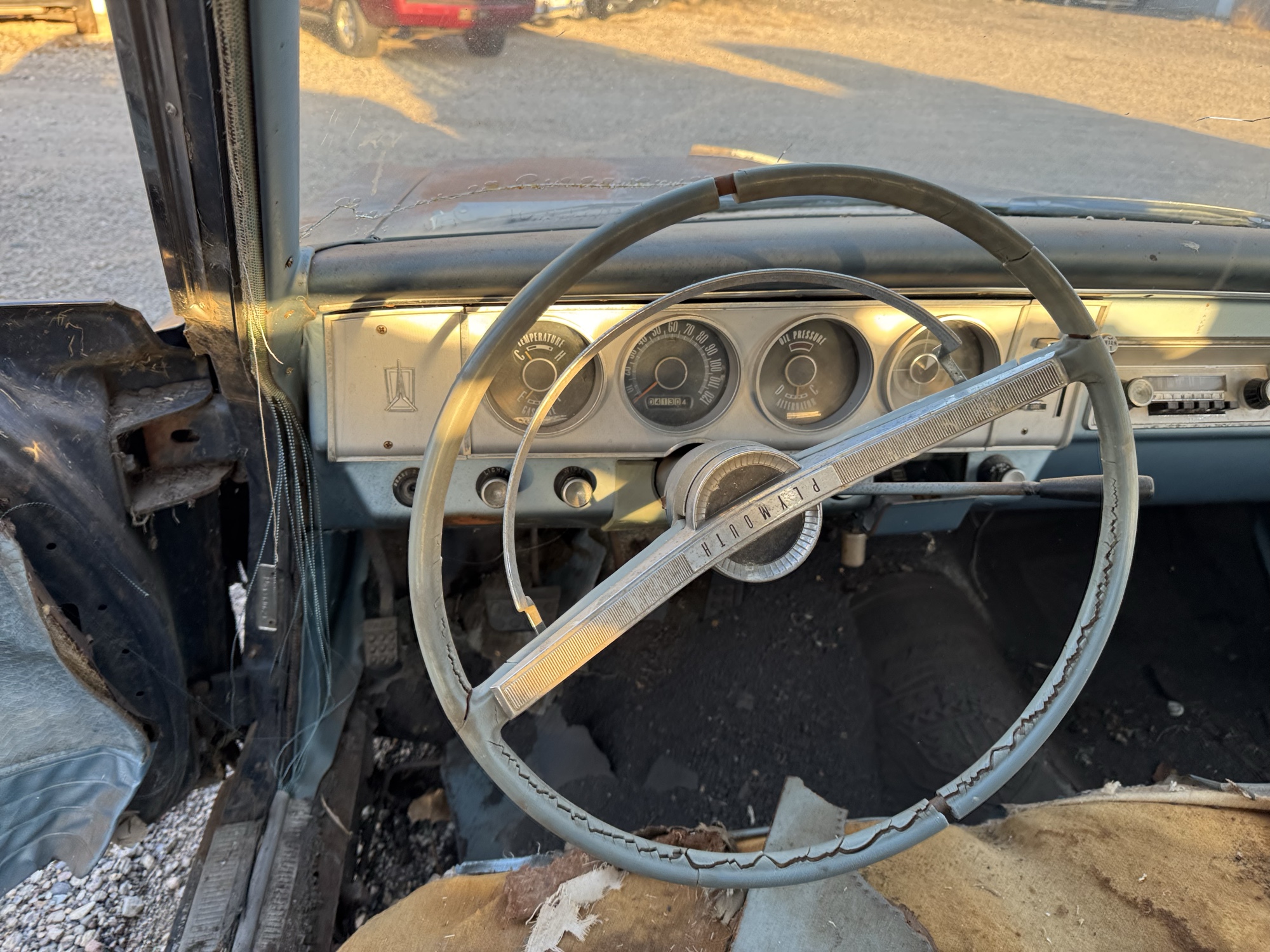 1964 plymouth belvedere with 104130 miles for sale near Elk River, Minnesota 106675_36_steering_wheel.jpg
