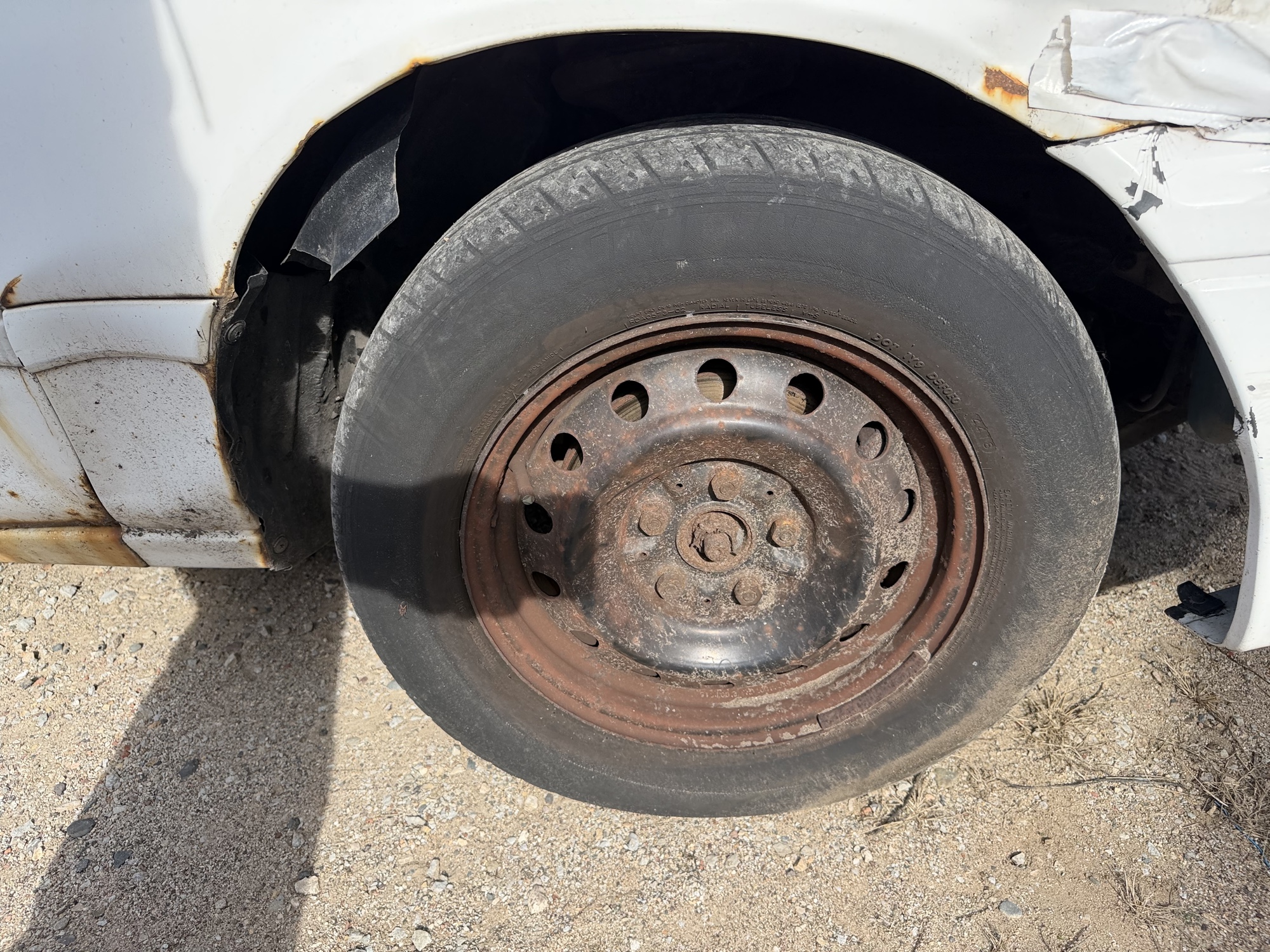 2000 toyota camry ce with 130717 miles for sale near Elk River, Minnesota 106676_15_front_pass_wheel.jpg