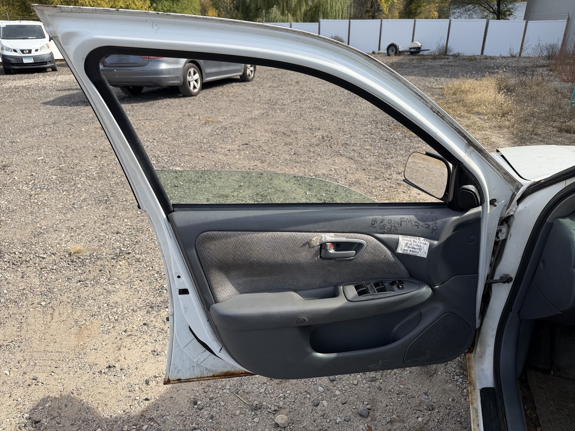 2000 toyota camry ce with 130717 miles for sale near Elk River, Minnesota 106676_23_driver_door_panel.jpg