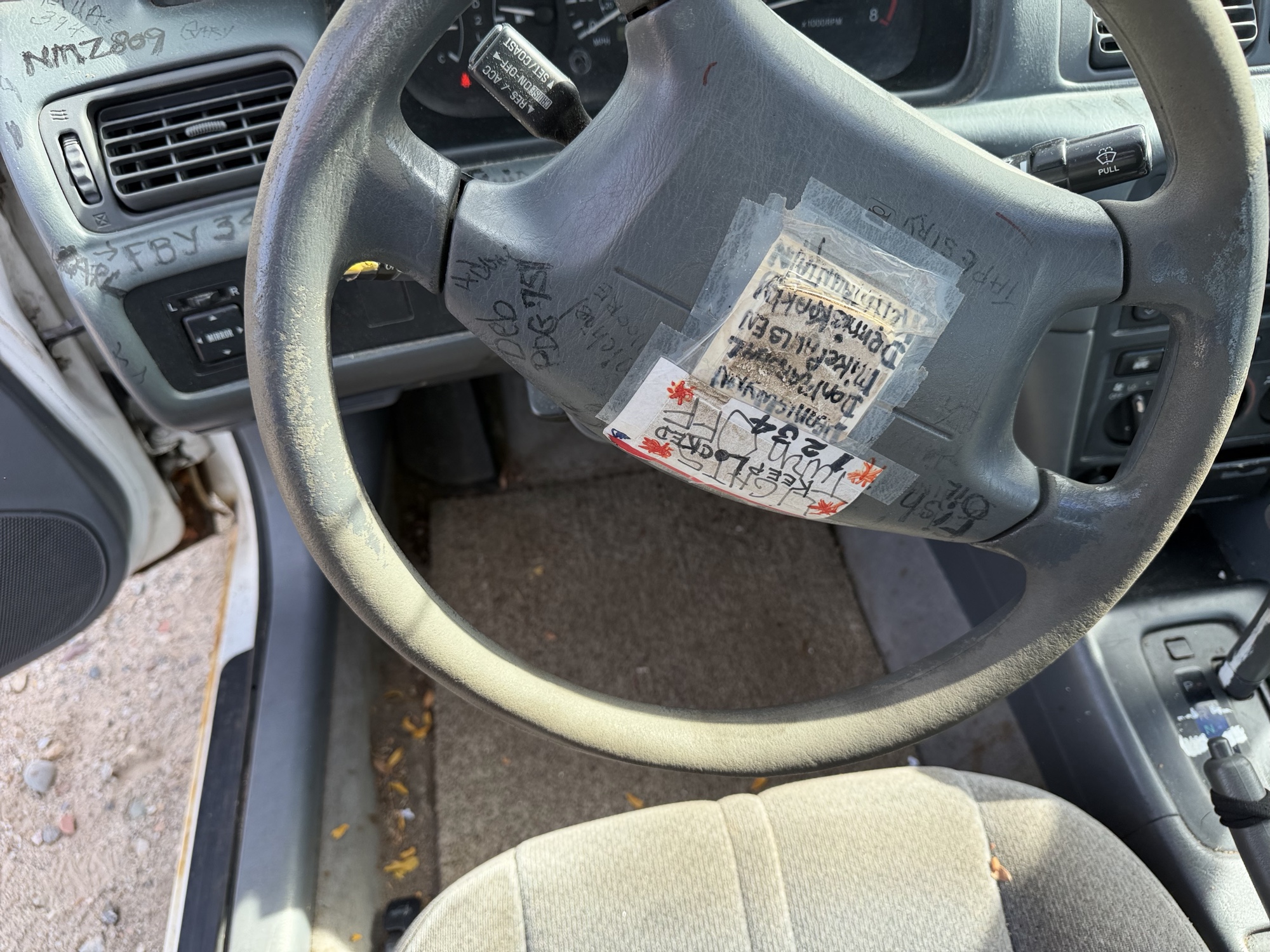 2000 toyota camry ce with 130717 miles for sale near Elk River, Minnesota 106676_36_steering_wheel.jpg