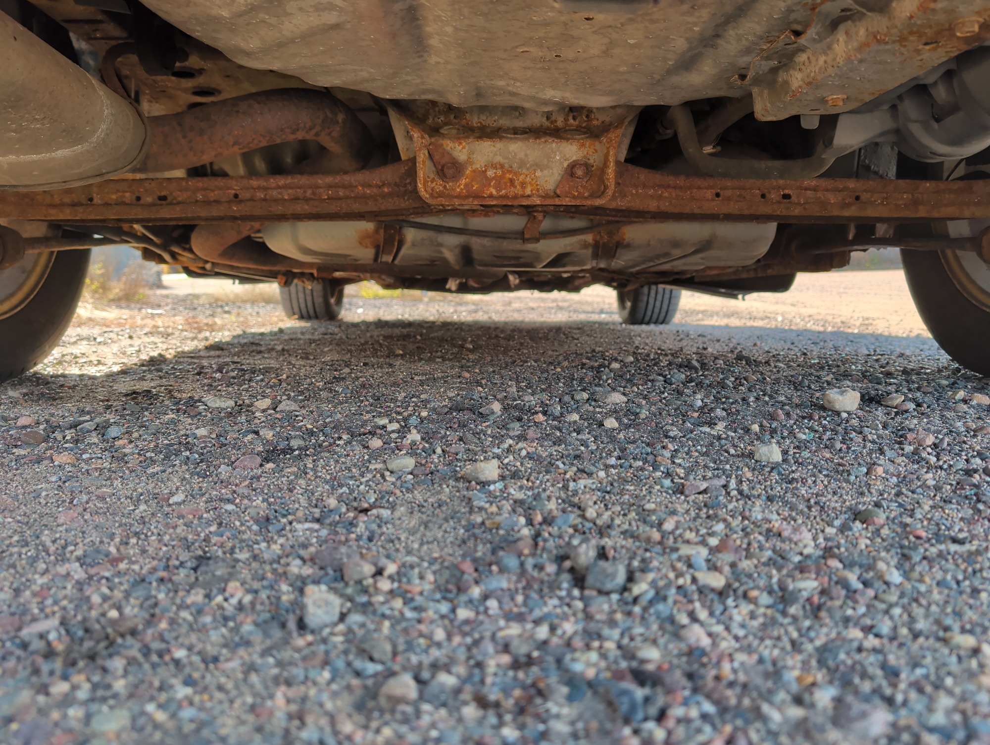 2006 ford taurus sel with 151678 miles for sale near Elk River, Minnesota 106677_19_undercar_rear.jpg
