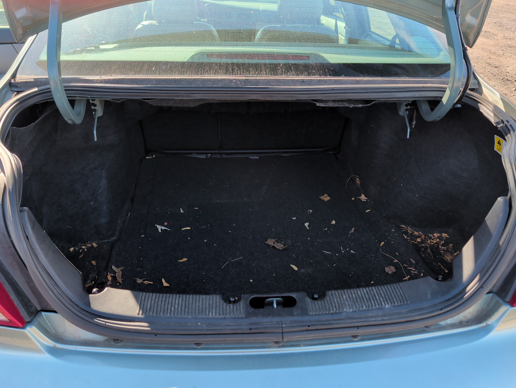 2006 ford taurus sel with 151678 miles for sale near Elk River, Minnesota 106677_26_trunk.jpg