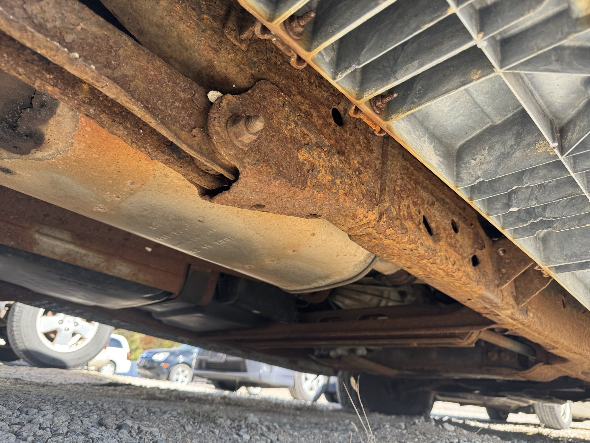 2002 gmc yukon 4wd with 268752 miles for sale near Elk River, Minnesota 106679_20_undercar_rear_pass.jpg