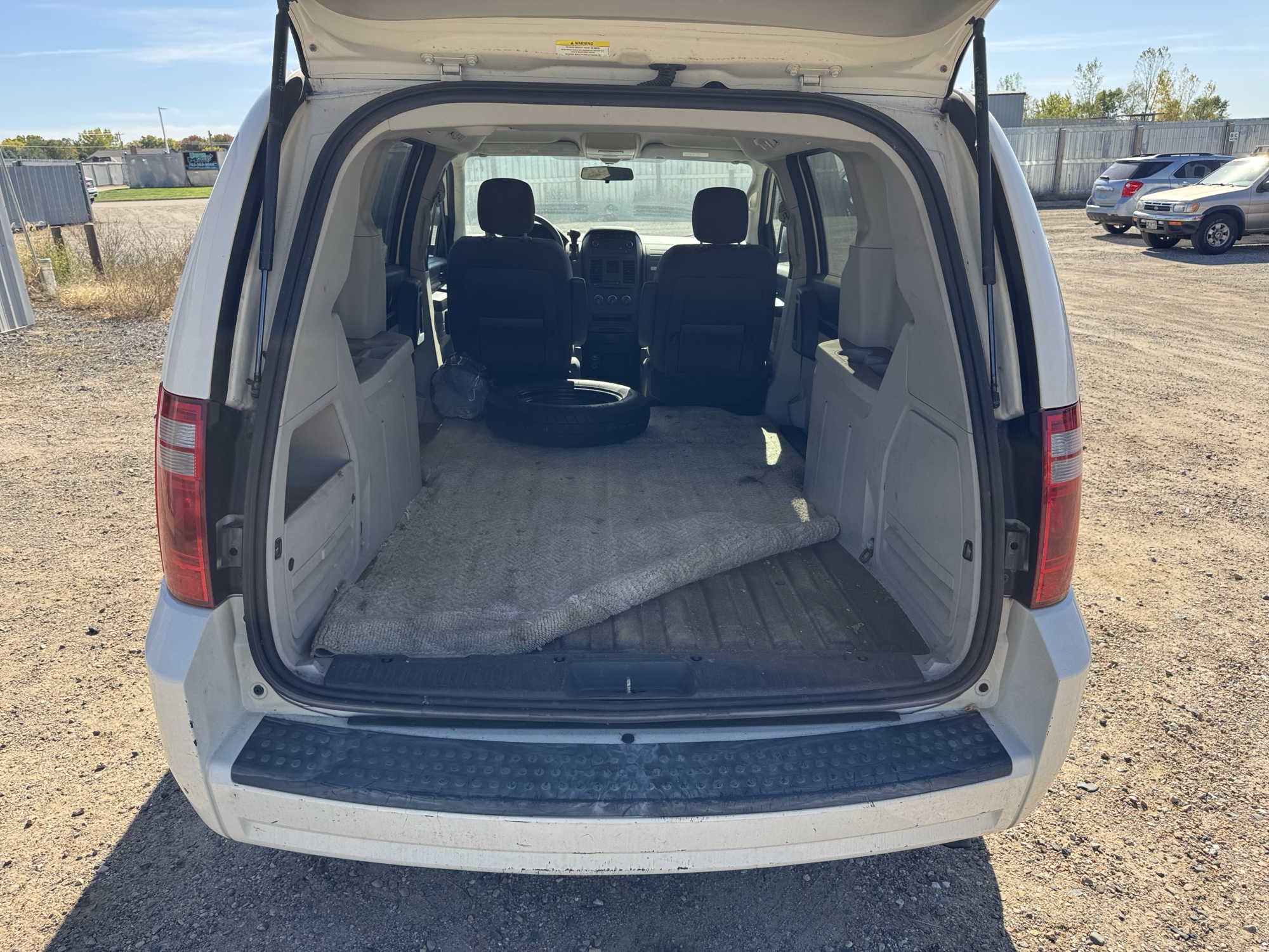 2009 dodge grand-caravan cargo-van with 167286 miles for sale near Elk River, Minnesota 106680_26_trunk.jpg