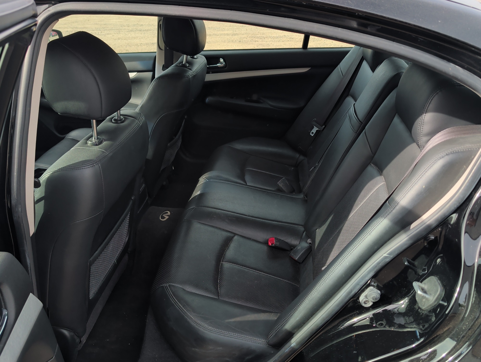 2009 infiniti g-sedan g37x-awd with 129749 miles for sale near Elk River, Minnesota 106681_24_drv_rear_seat.jpg