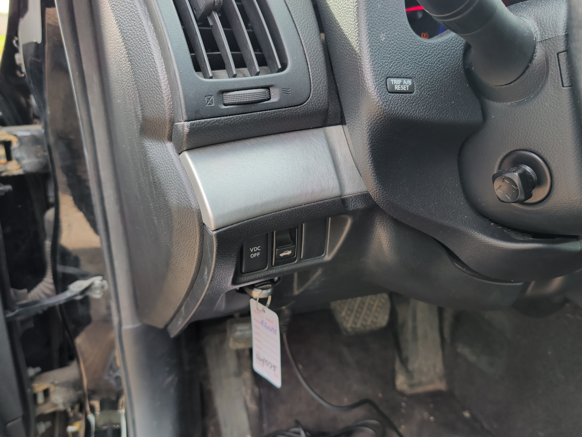 2009 infiniti g-sedan g37x-awd with 129749 miles for sale near Elk River, Minnesota 106681_37_left_of_steering_wheel.jpg