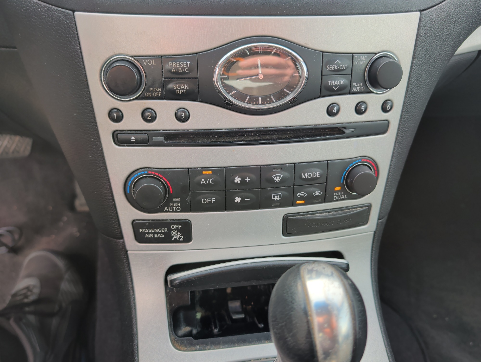 2009 infiniti g-sedan g37x-awd with 129749 miles for sale near Elk River, Minnesota 106681_40_climate_control.jpg