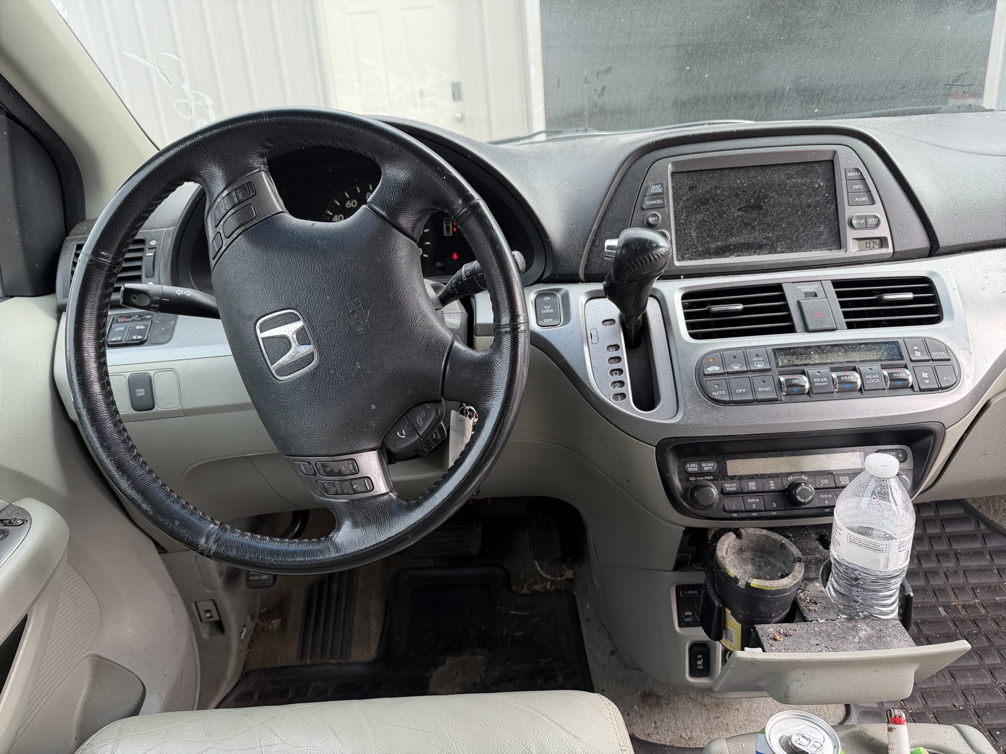 2009 honda odyssey with 273492 miles for sale near Elk River, Minnesota 106682_33_dash_from_driver.jpg