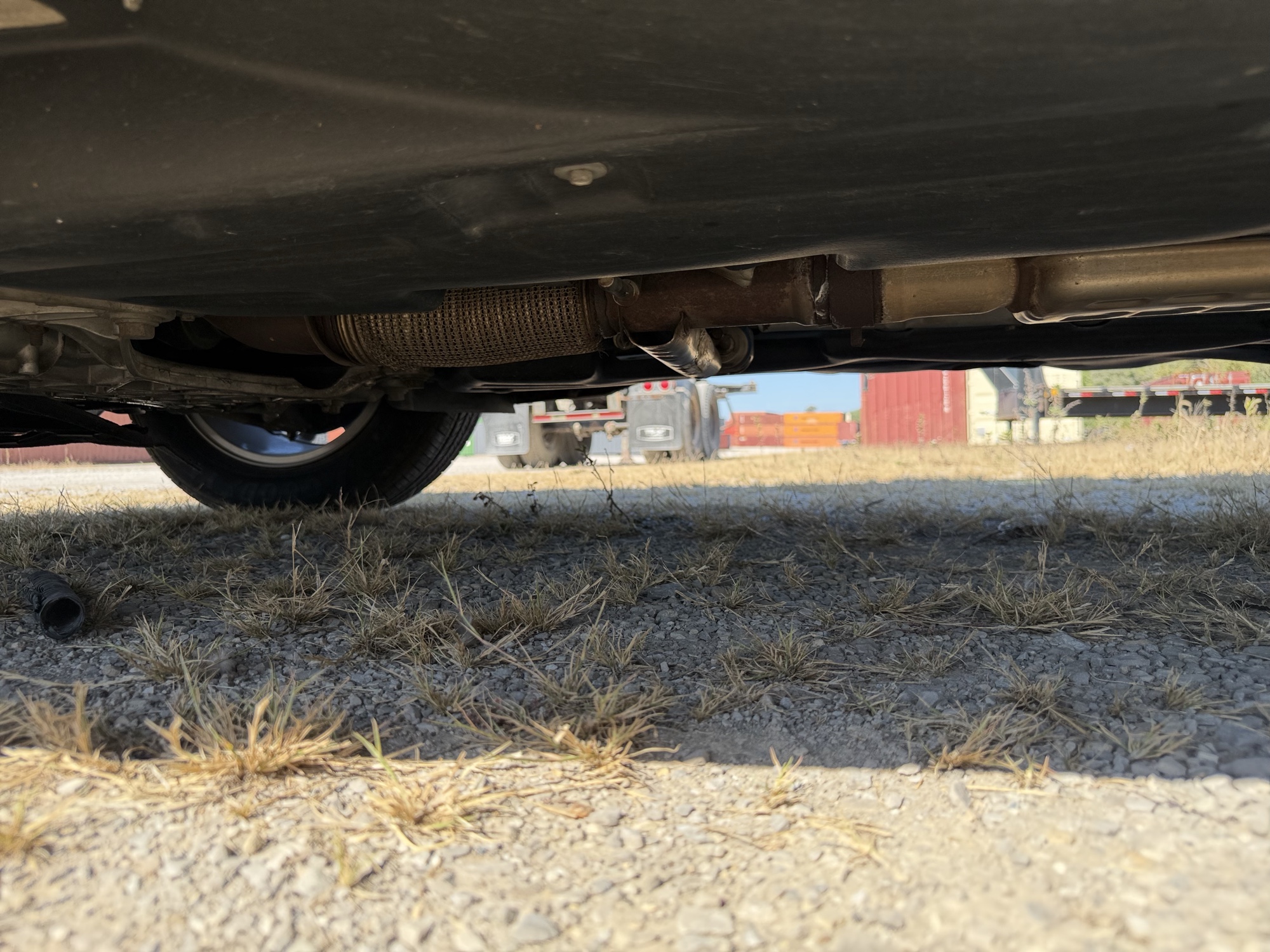 2015 jeep cherokee sport-4wd with 260455 miles for sale near St. Louis, Missouri 106683_17_undercar_drv_side.jpg