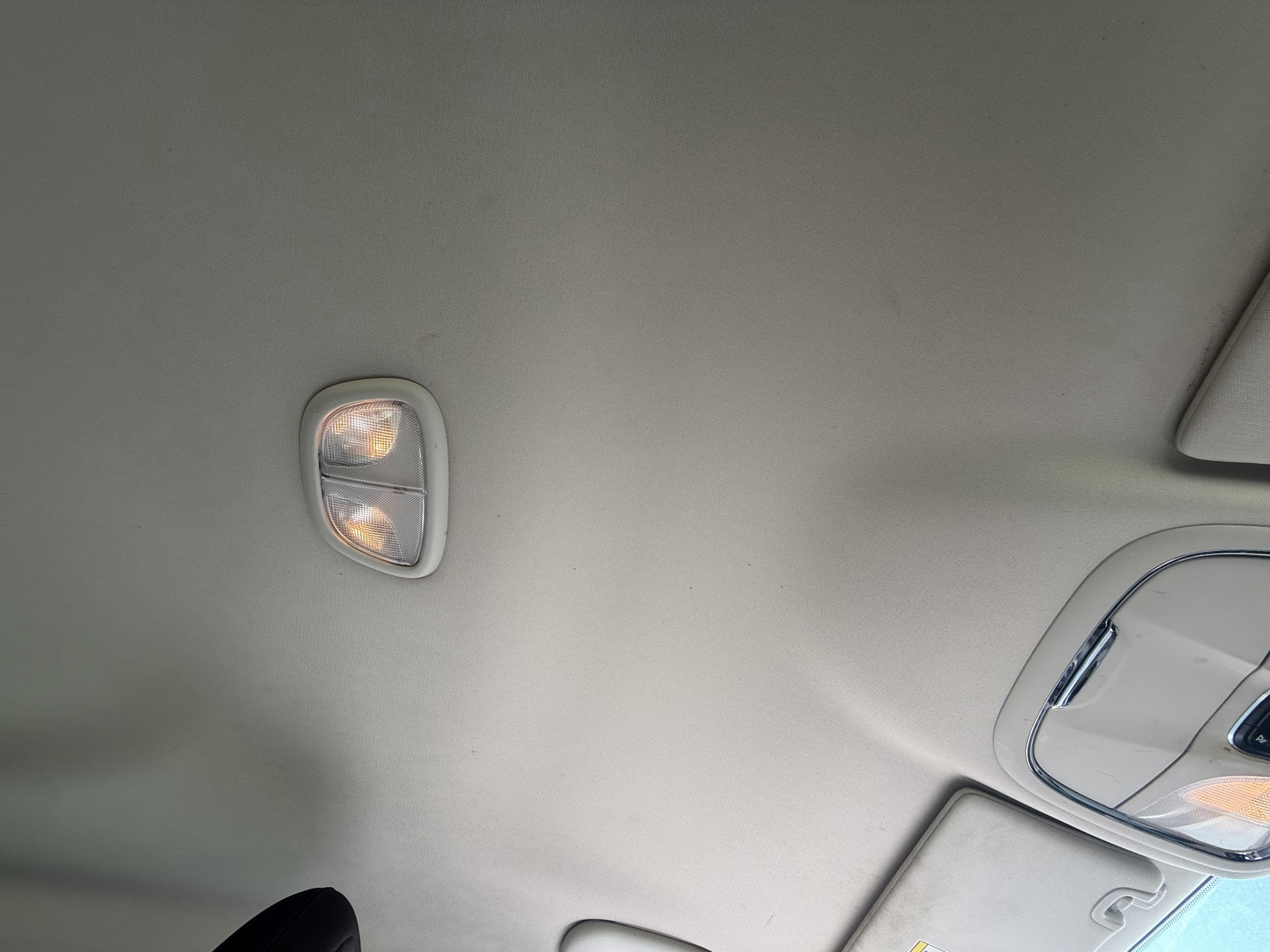 2015 jeep cherokee sport-4wd with 260455 miles for sale near St. Louis, Missouri 106683_35_headliner_sunroof.jpg