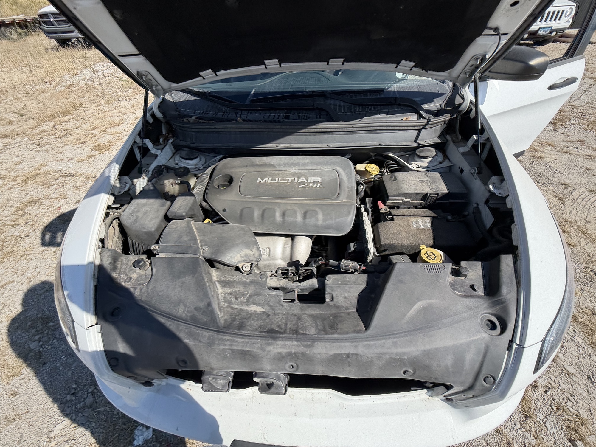 2015 jeep cherokee sport-4wd with 260455 miles for sale near St. Louis, Missouri 106683_49_engine_bay.jpg